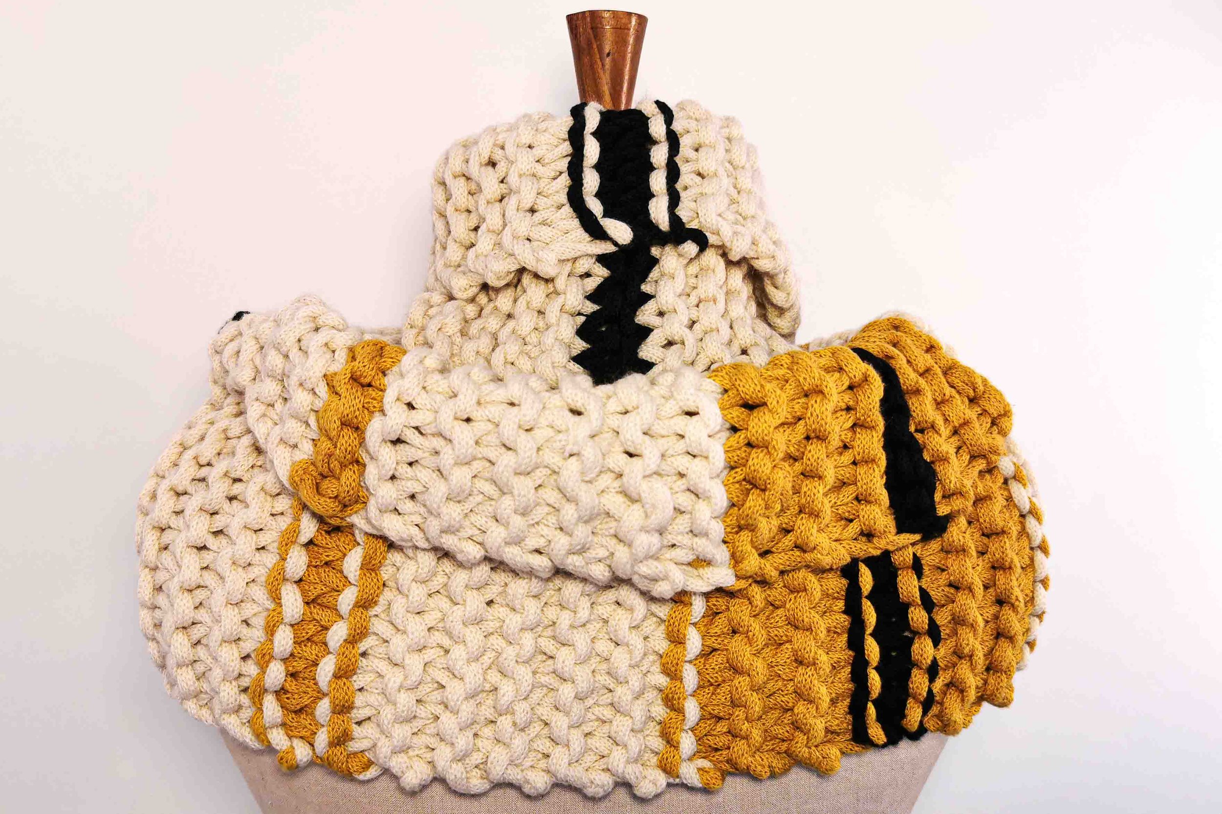 Long snood_back.jpg