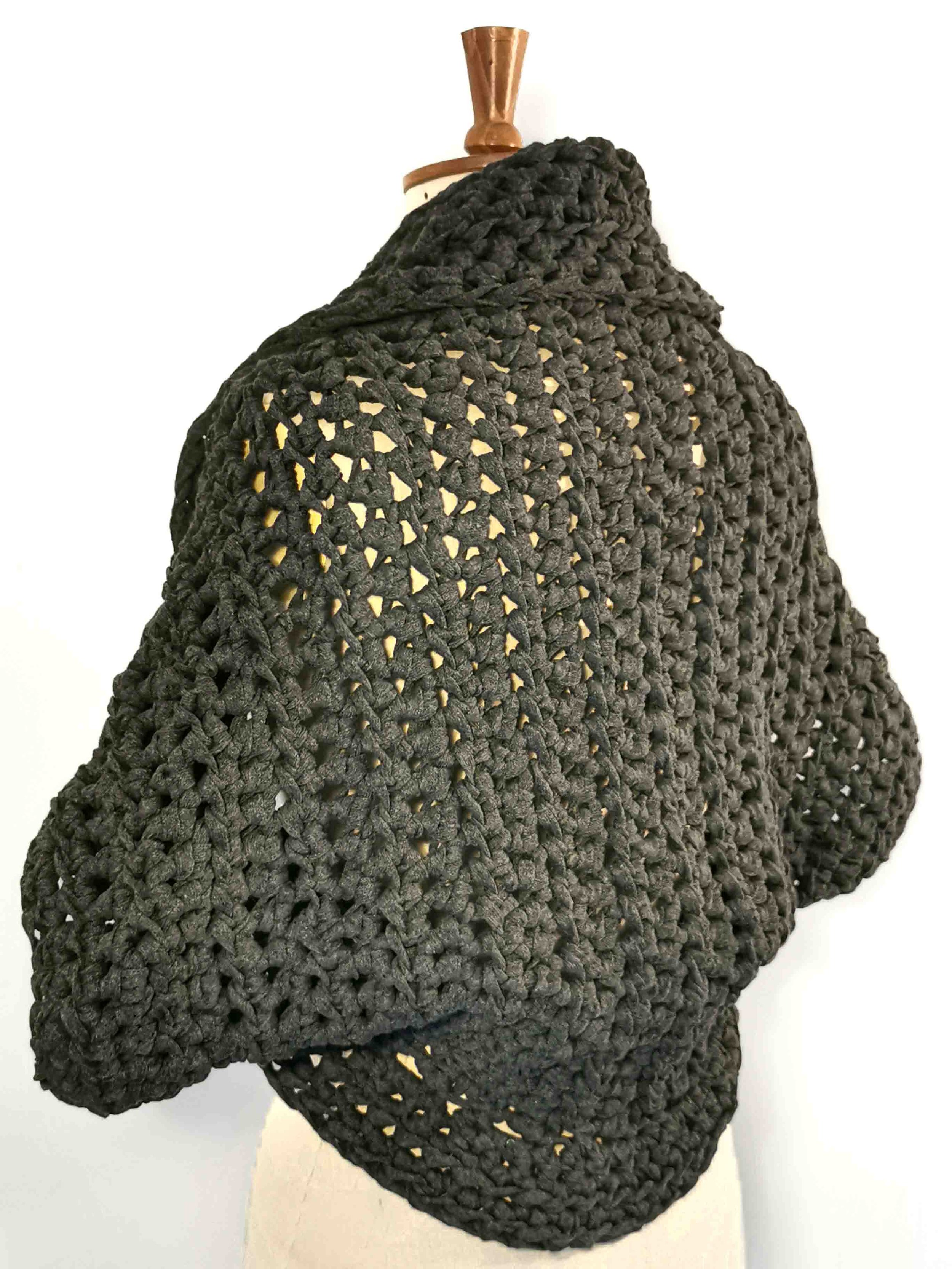 Grey shrug SSL_side back.jpg