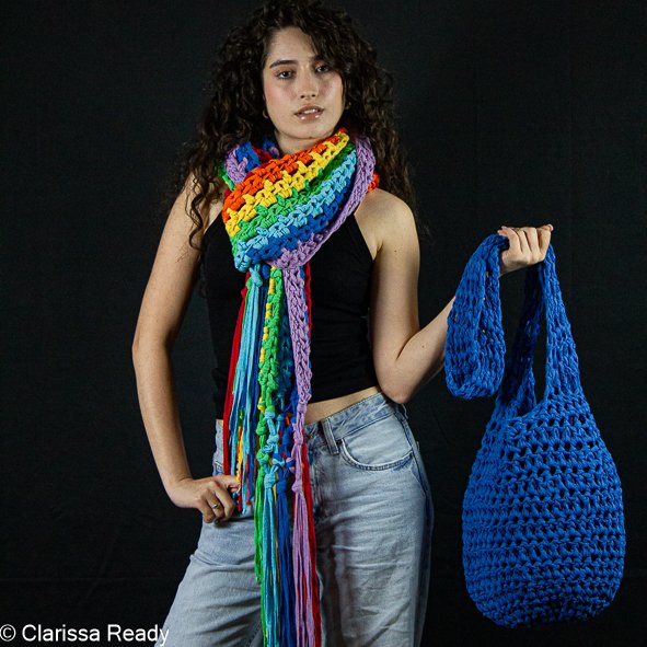 Blue Crochet bag2.jpg