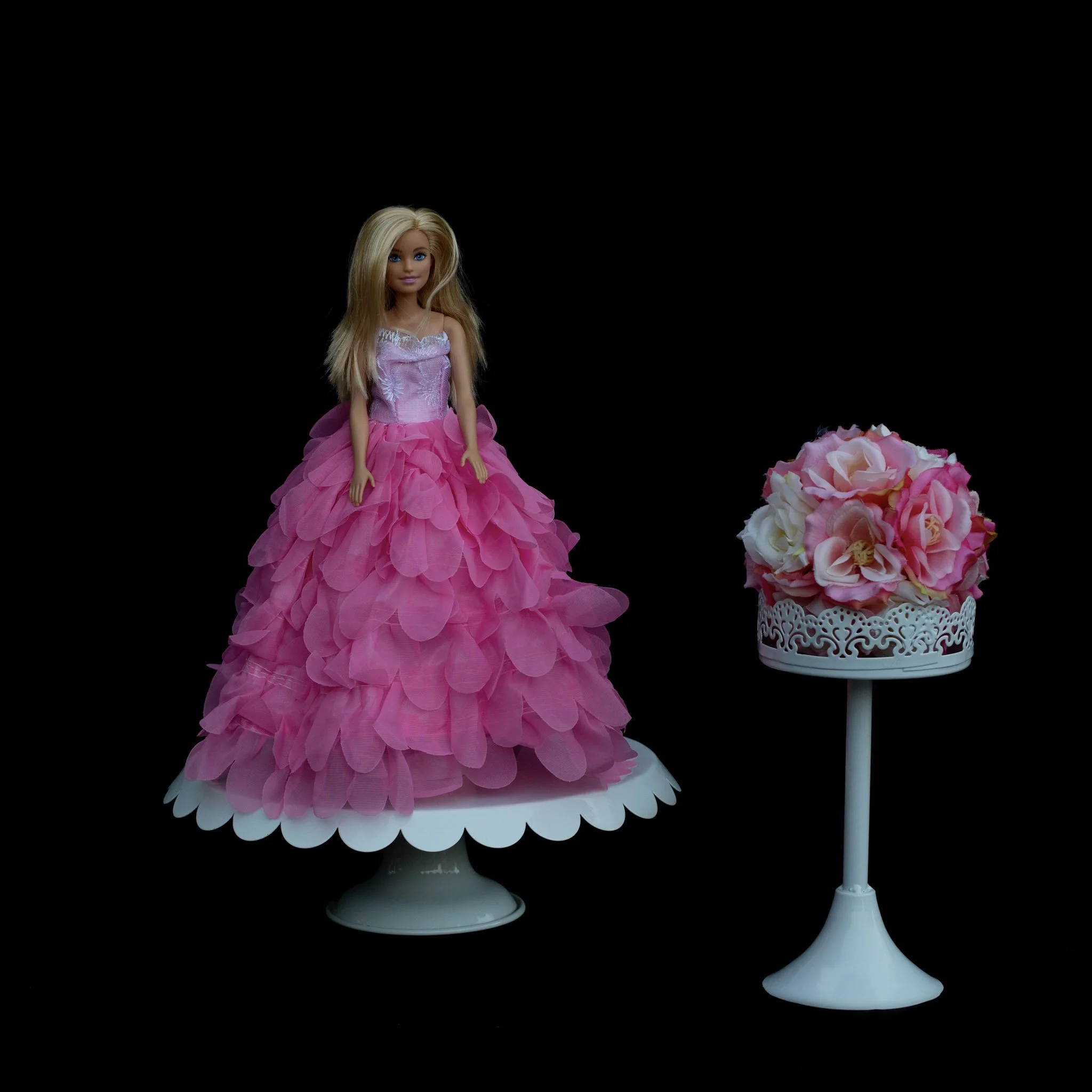 Princess-Themed Barbie Table Decor