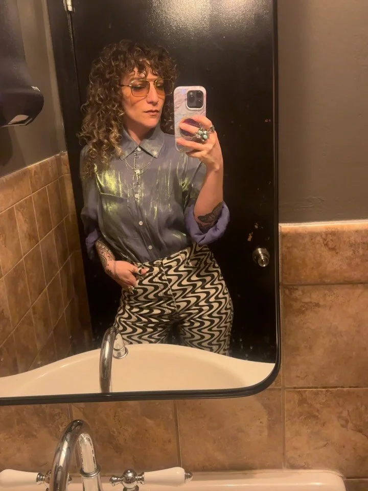 Shamelessly using these mirror selfies to remind you to COME TO MY SHOW at @cassettenyc on Tuesday March 31 😏😏 Link in my bio :) 
🏳️&zwj;⚧️ Sharing the bill with @lightbirdmusic and @rilotzmusic for Trans Day of Visibility! @mparrella.film @lydmar