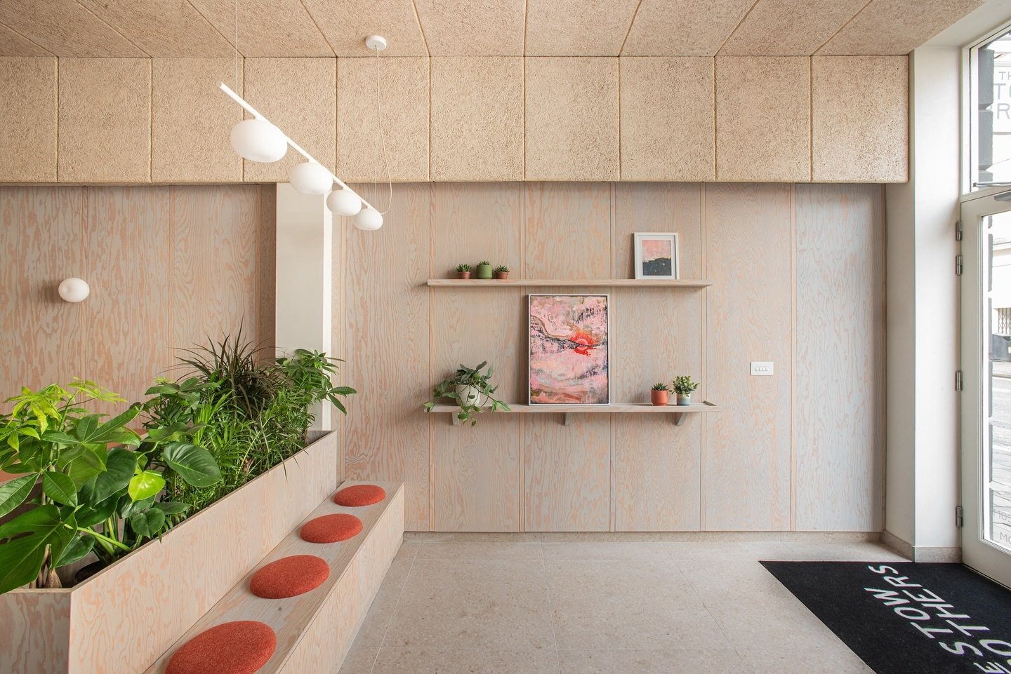 STOW BROTHERS HACKNEY OFFICE DESIGN. The @stowbrothers estate agents love to support and take inspiration from the communities they work in. 
So, we commissioned @gavincoylestudio, a talented local craftsman to bring my joinery designs to life and so