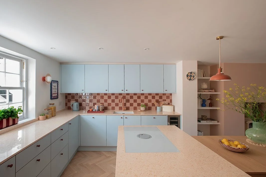 Checkerboard, terrazzo and colour that lifts your mood😊. The baby blue cabinetry was on one of the very first mood boards for my Islington project and it just stuck. Playful, unexpected and perfectly balanced by earthy terracotta, blush pinks and bu