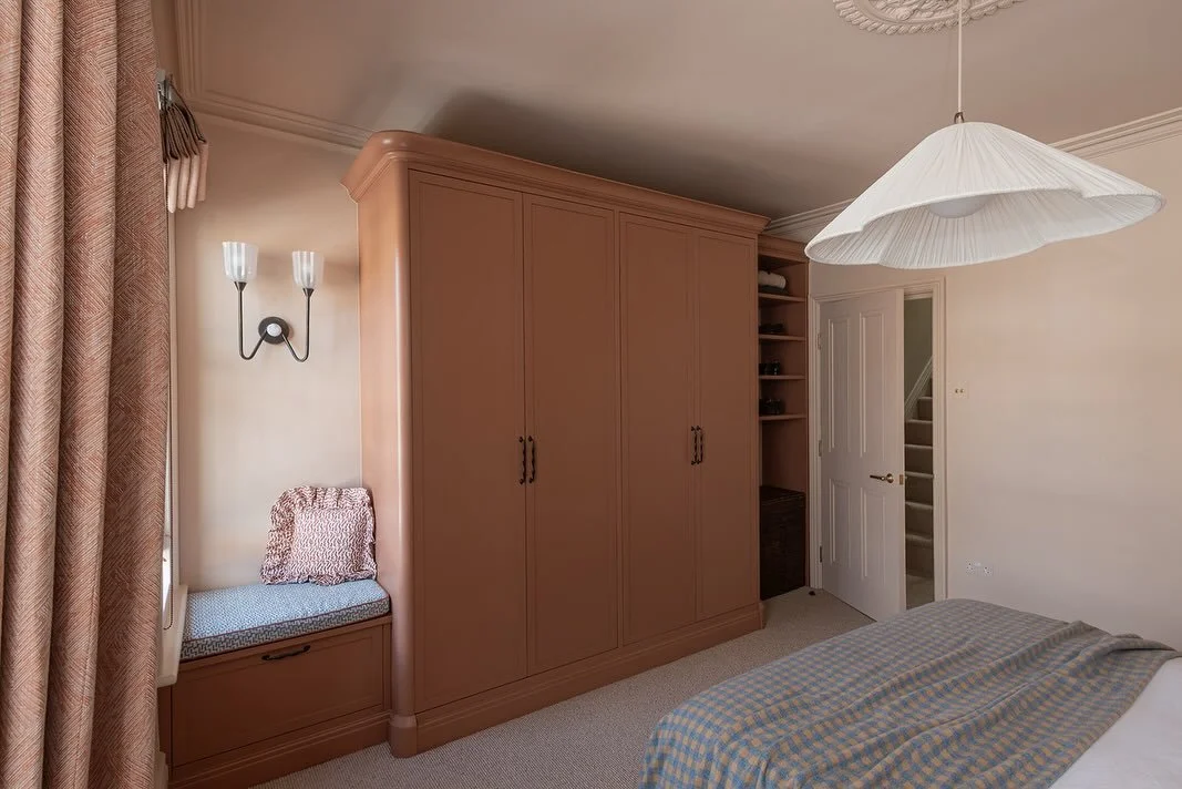 Storage is everything when it comes to creating a calm bedroom. If your things don&rsquo;t have a place to live, it&rsquo;s very hard for you to properly switch off.

I designed this bespoke joinery in collaboration with @puck.london to make the most