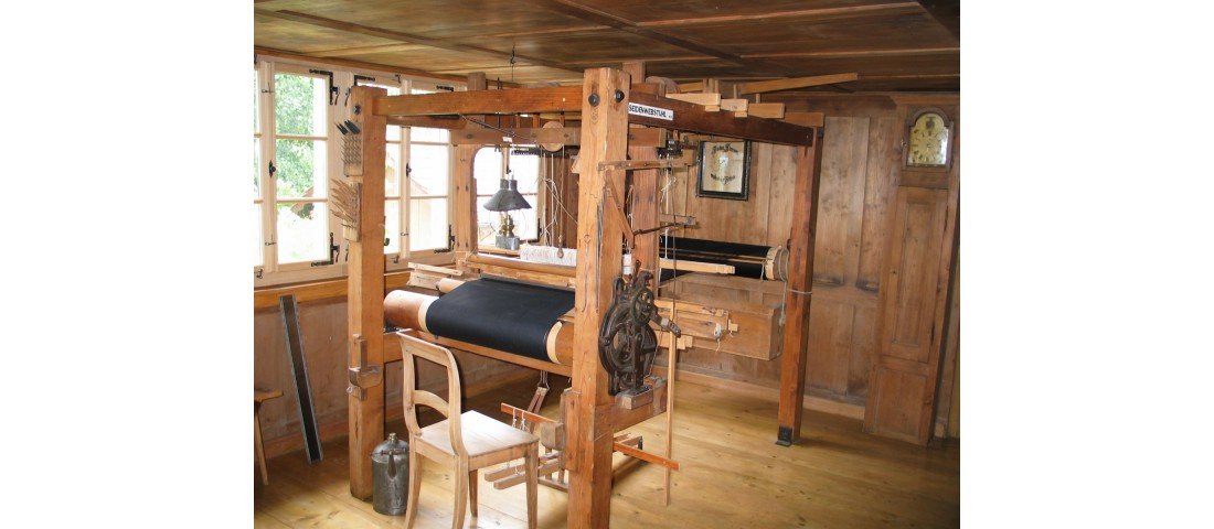 Ortsmuseum_Webstuhl.jpg