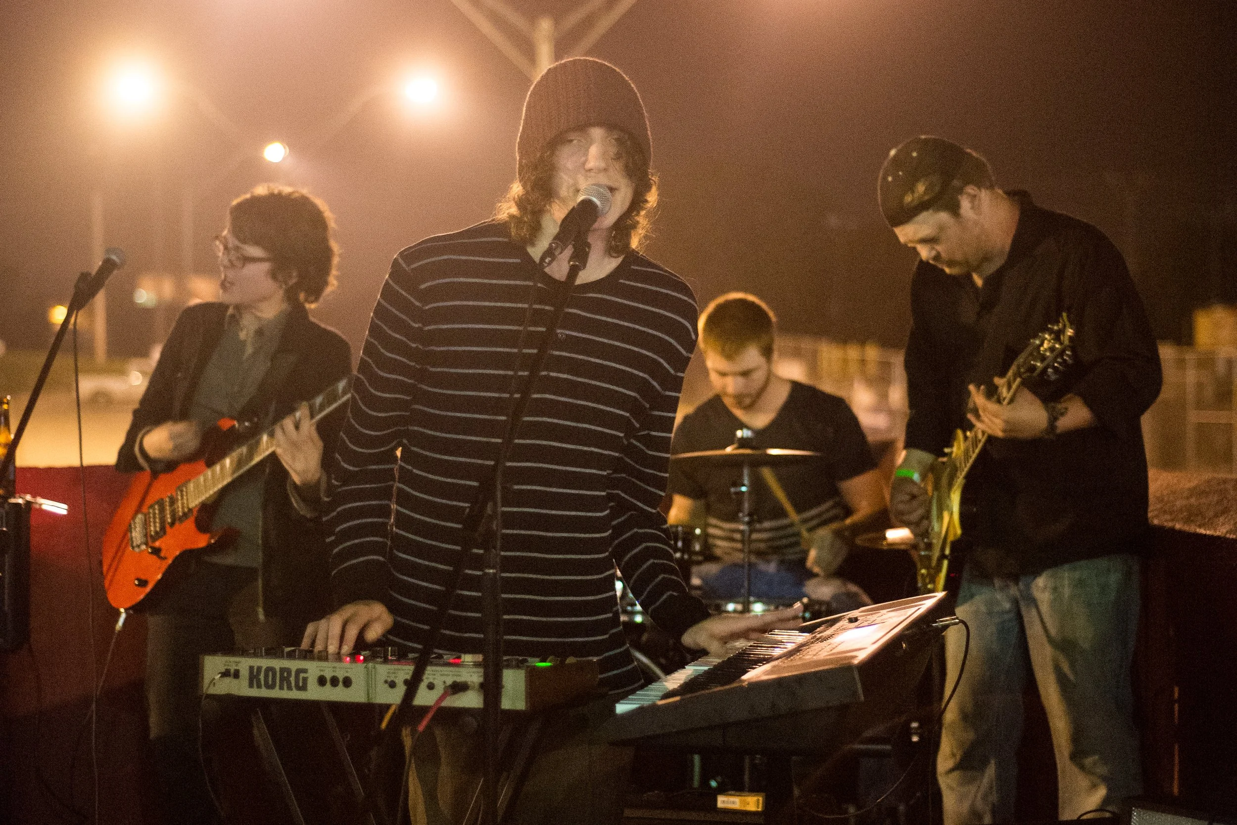 2014.09.19 Mannequin Escort-2.jpg