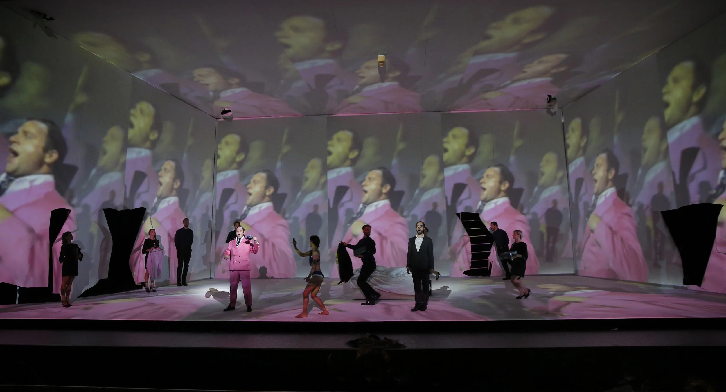The Rake’s Progress by Stravinski, Stage Direction Simon McBurney – Festival d’Aix-en-Provence 2017© Pascal Victor/ArtComPress