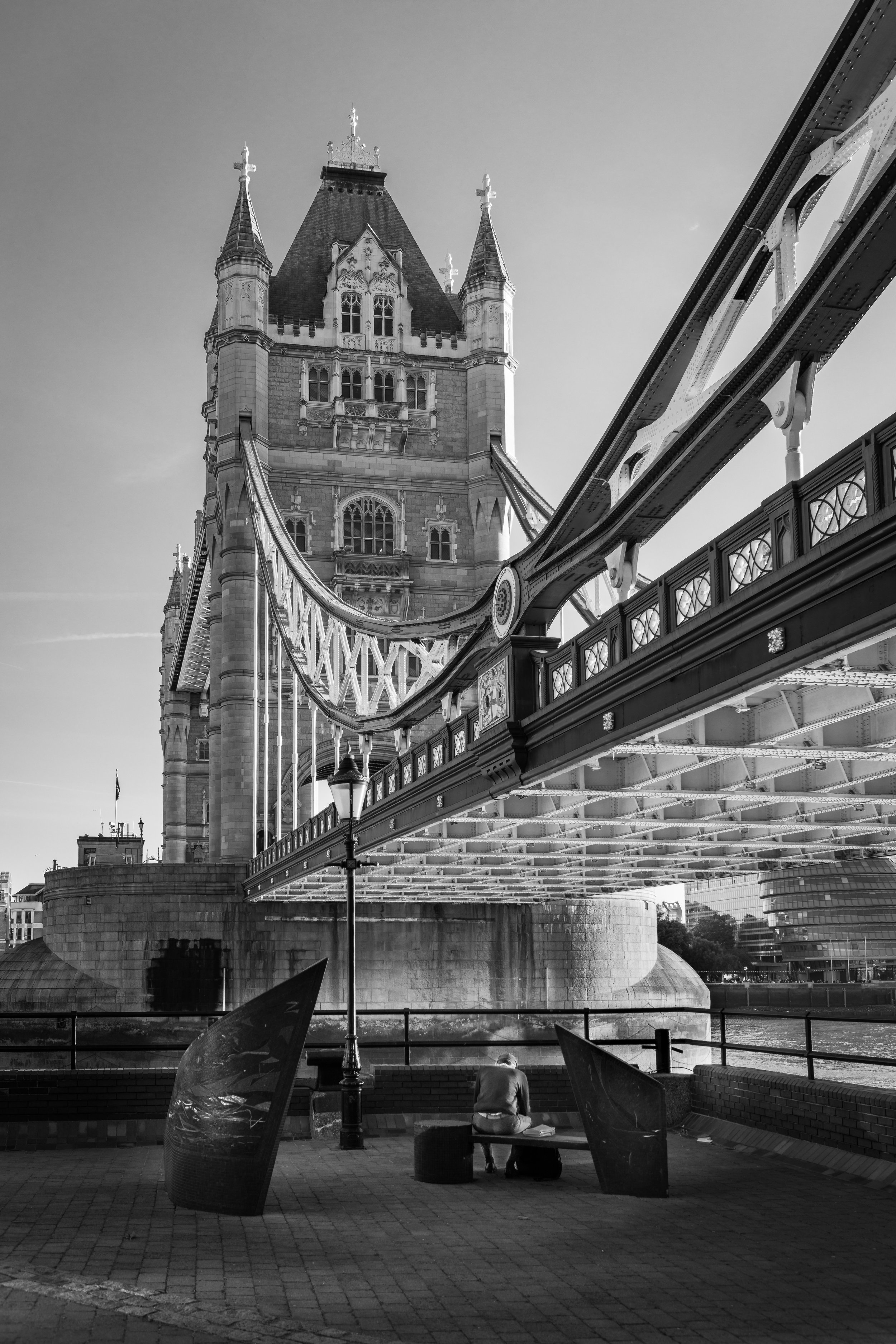 UnderTowerBridge-London-2022-001-2.jpg