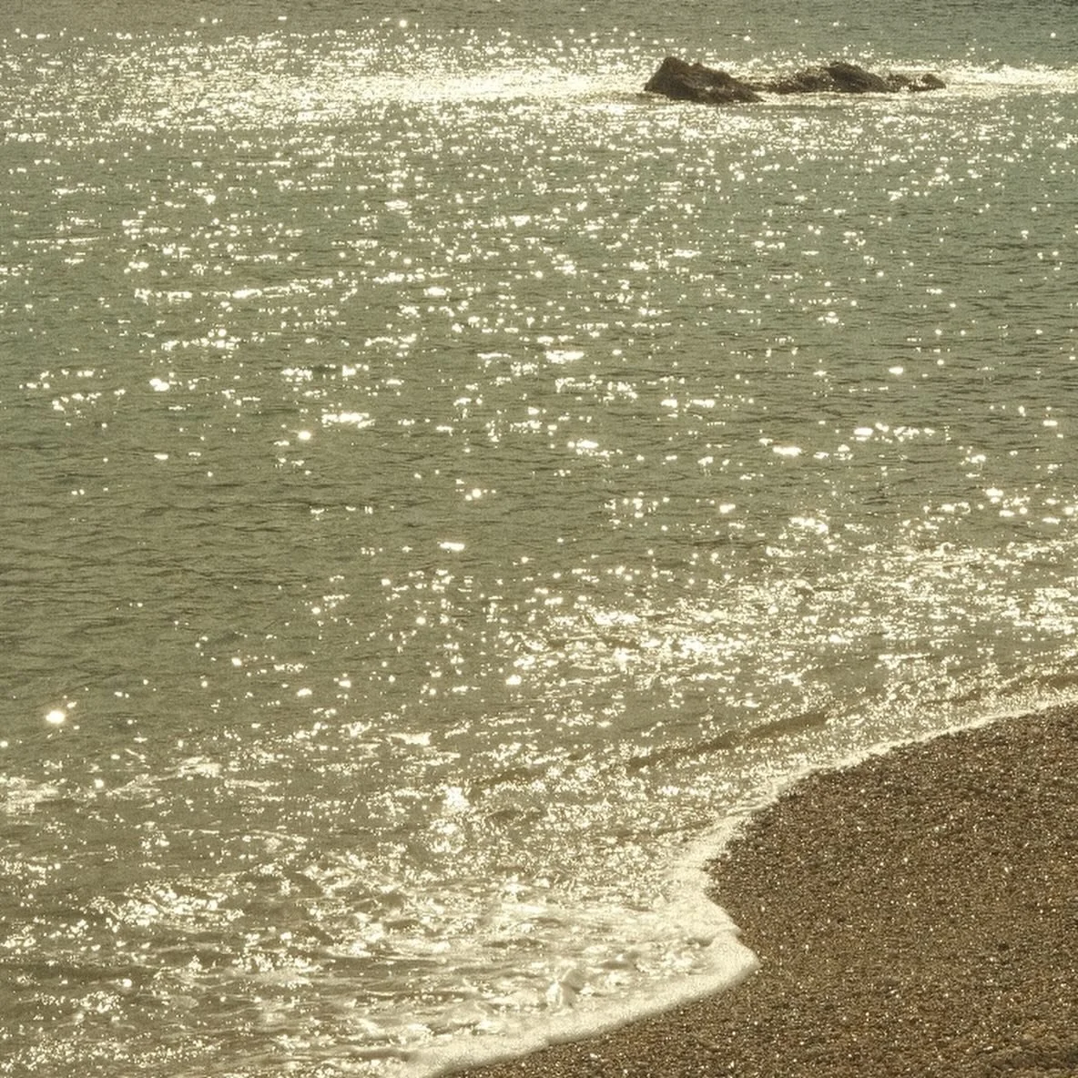 Give me glittering seas only