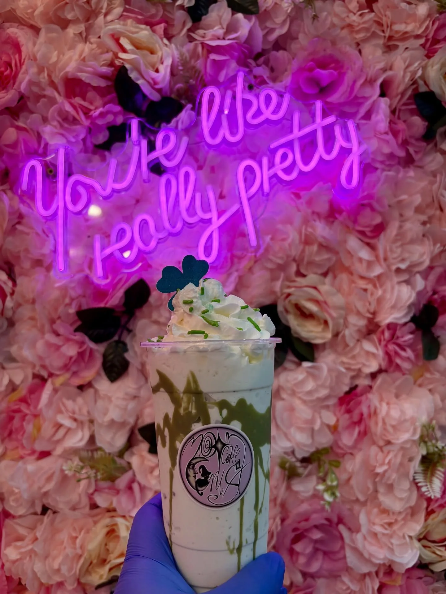 🌈This is your sign to pull up to @mooncrustcafeofficial for a little St. Paddy&rsquo;s Day sweet treat . 🍀✨#502eats #502 #louisville #eatlocalky #louisvillefoodies