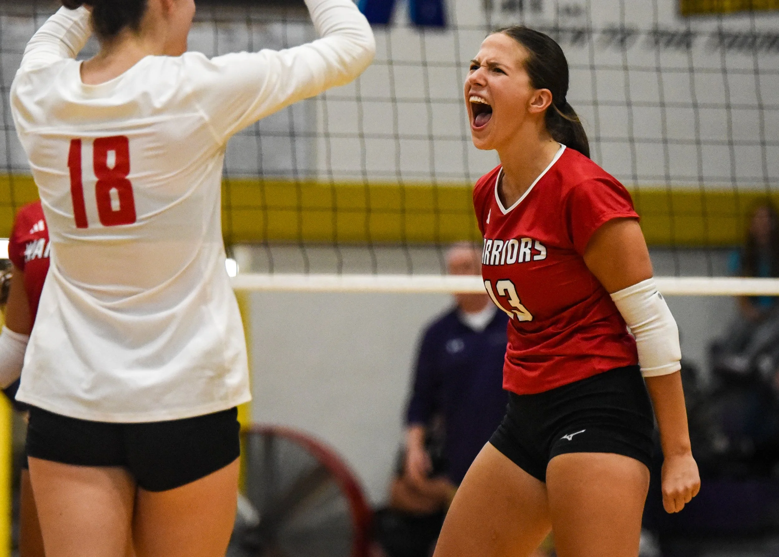 bold-warriors-volleyball-vs-montevideo-thunder-hawks-volleyball-090425-1 (1).jpg