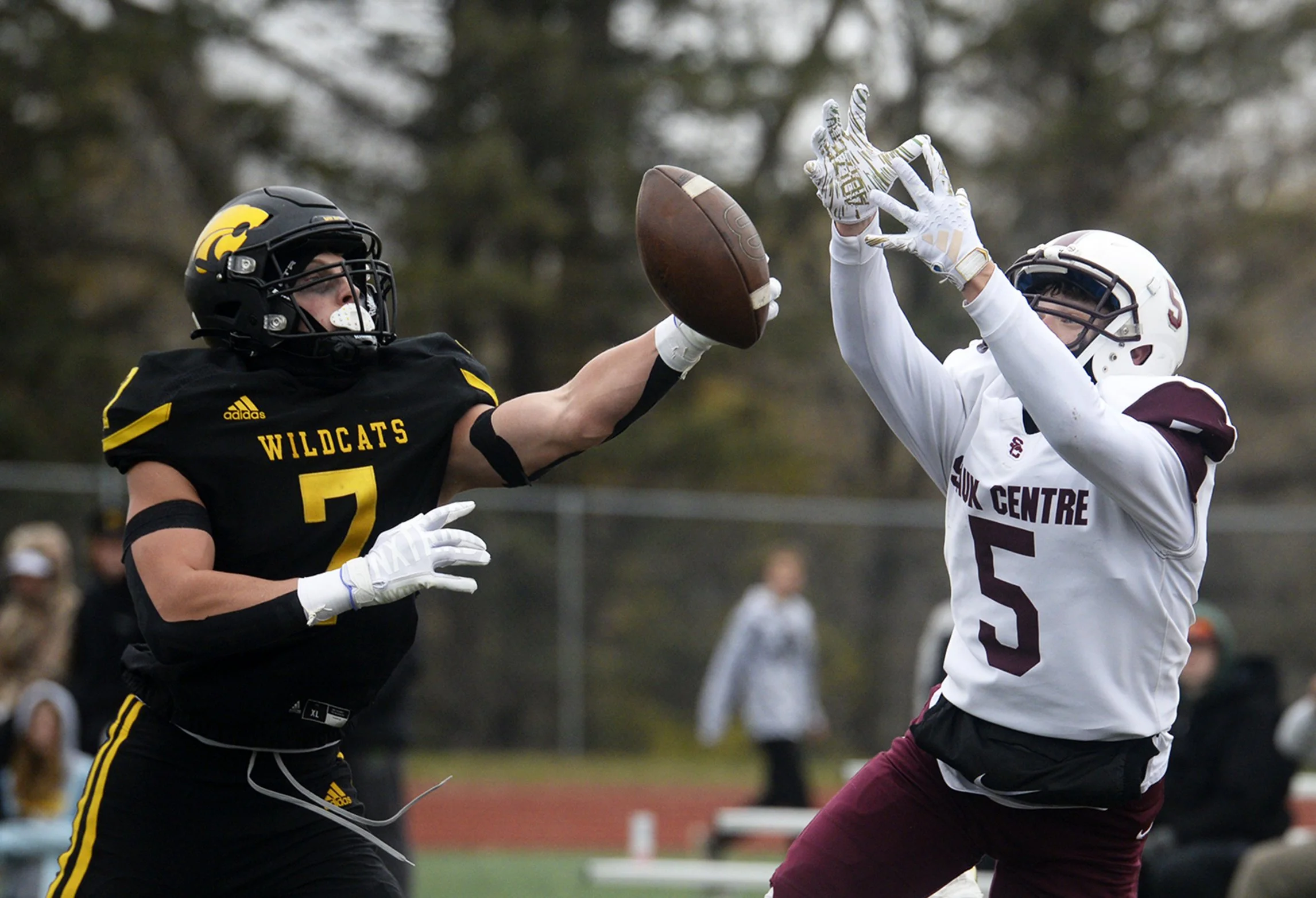 nls-vs. Sauk Centre, 102823.001.jpg