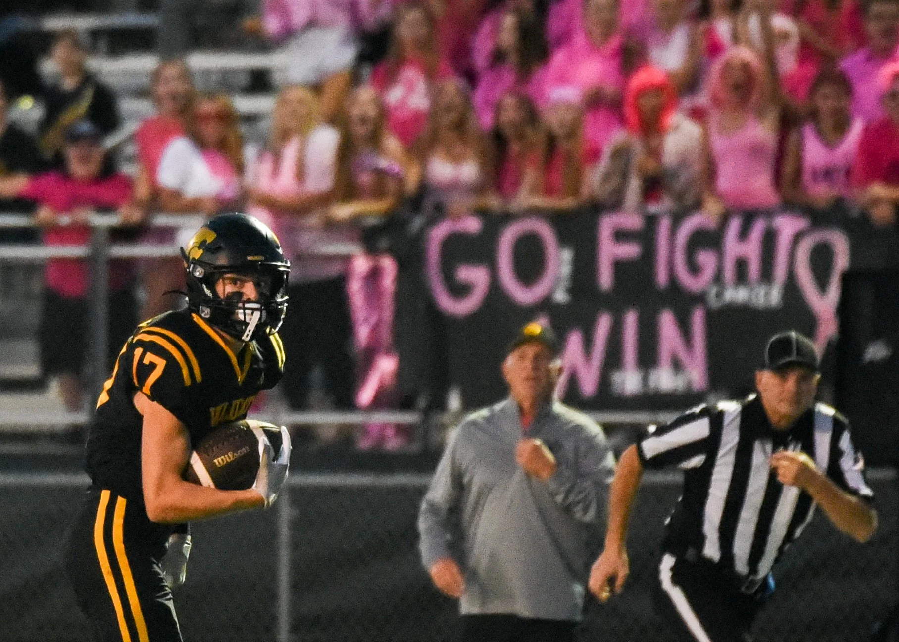 nls-wildcats-football-vs-watertown-mayer-091225-4 (1).jpg