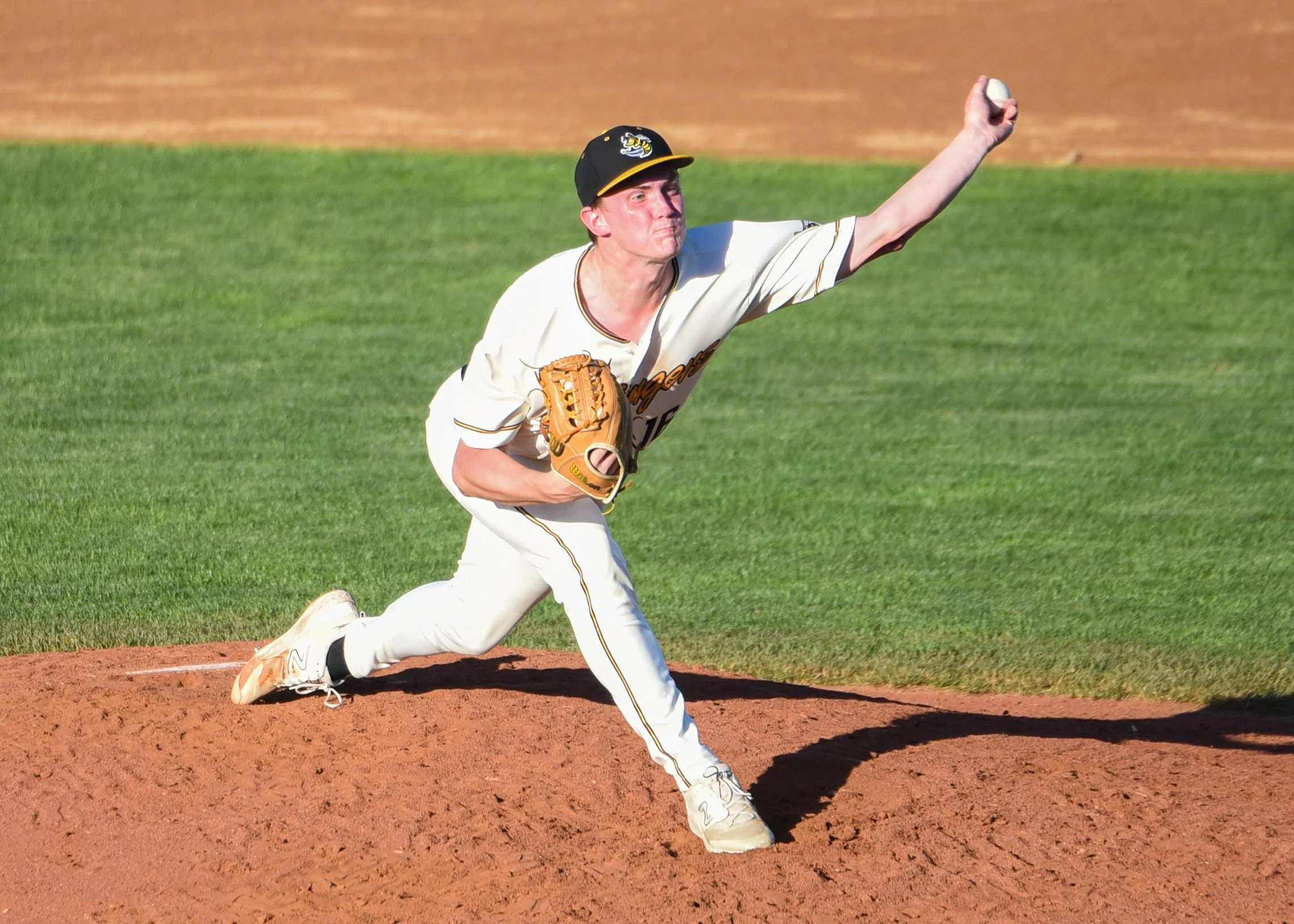 willmar-stingers-vs-bismarck-larks-070225-3 (1).jpg