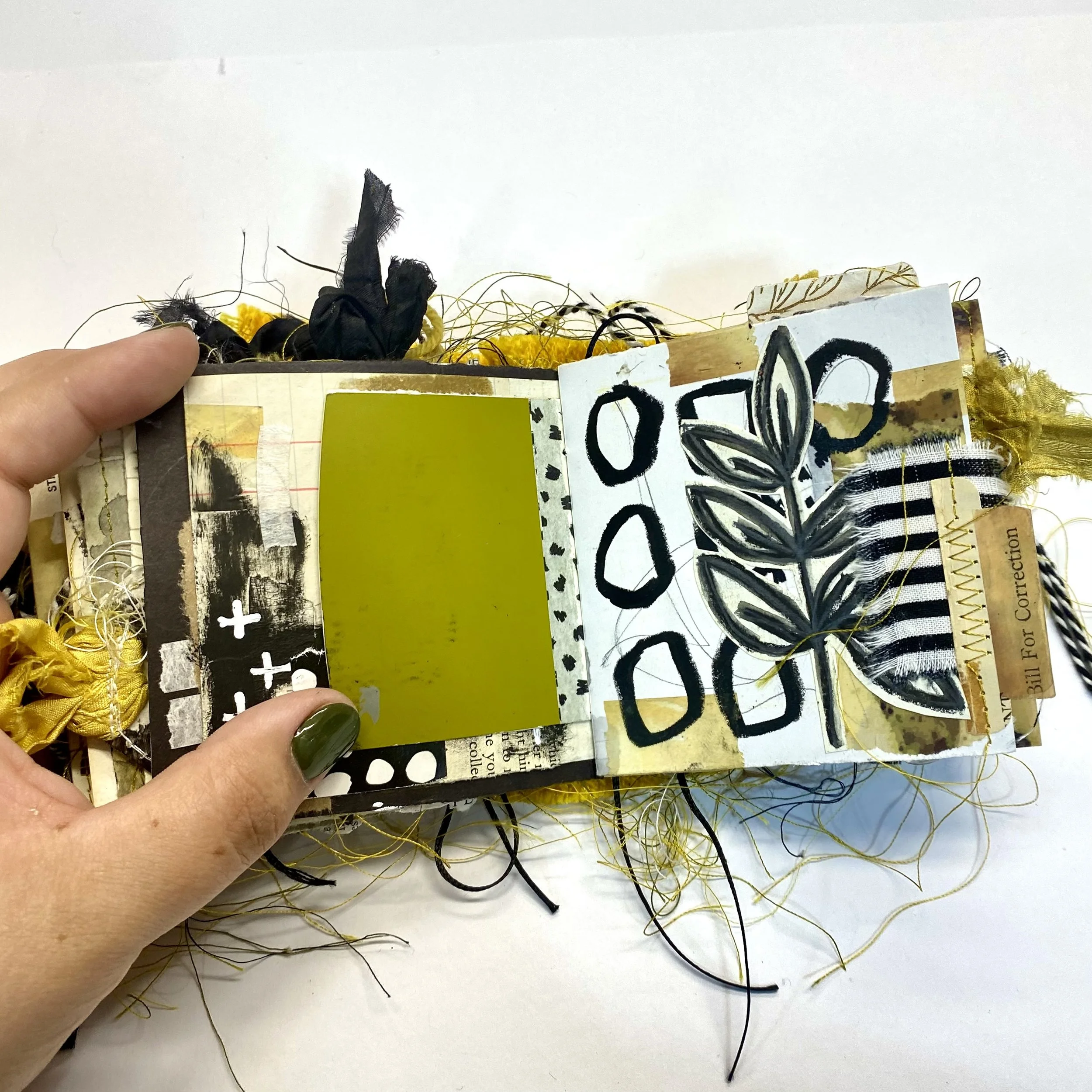 Get Inspired by Elements: Grunge, Botanicals and Simplicity