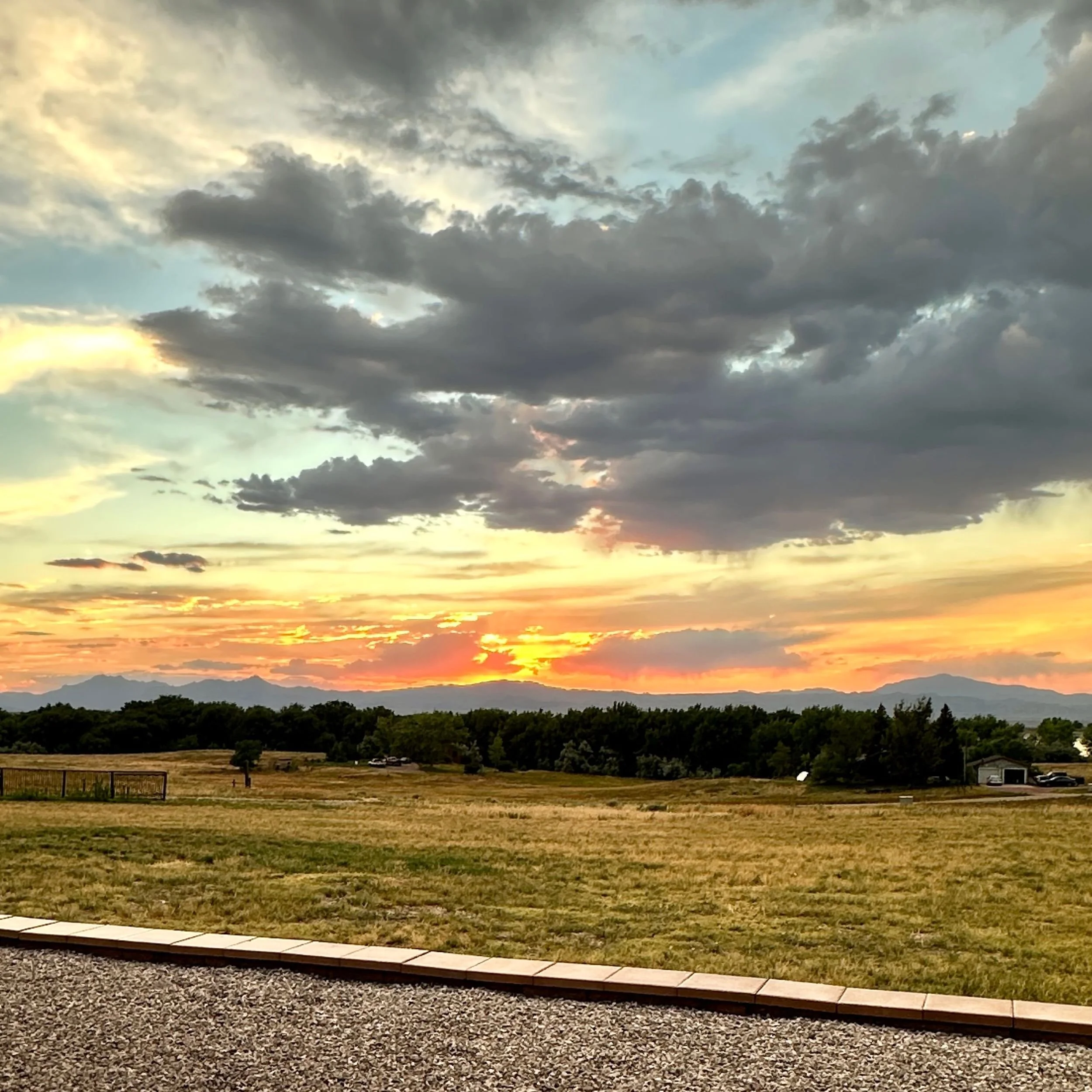 Sunset Views + Studio on the Go