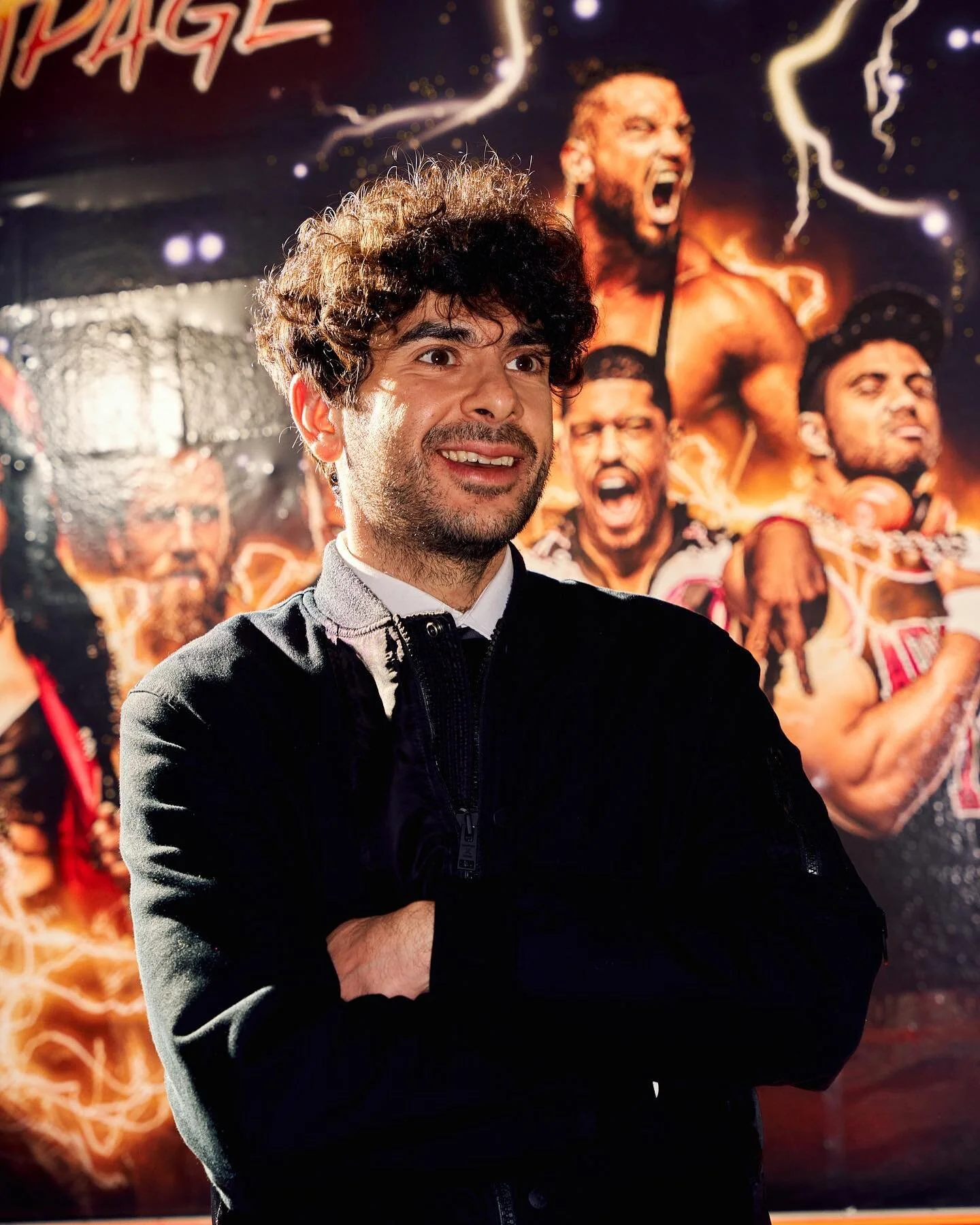 A Billionaire&rsquo;s Son Battles a turbulent WWE Over the Future of Pro Wrestling for Bloomberg BusinessWeek. 

Big thanks to 
@ryanduffin for the call. 
@matthewpevear for the assist. 

We met some legends and had a great time ❤️&zwj;🔥❤️&zwj;🔥