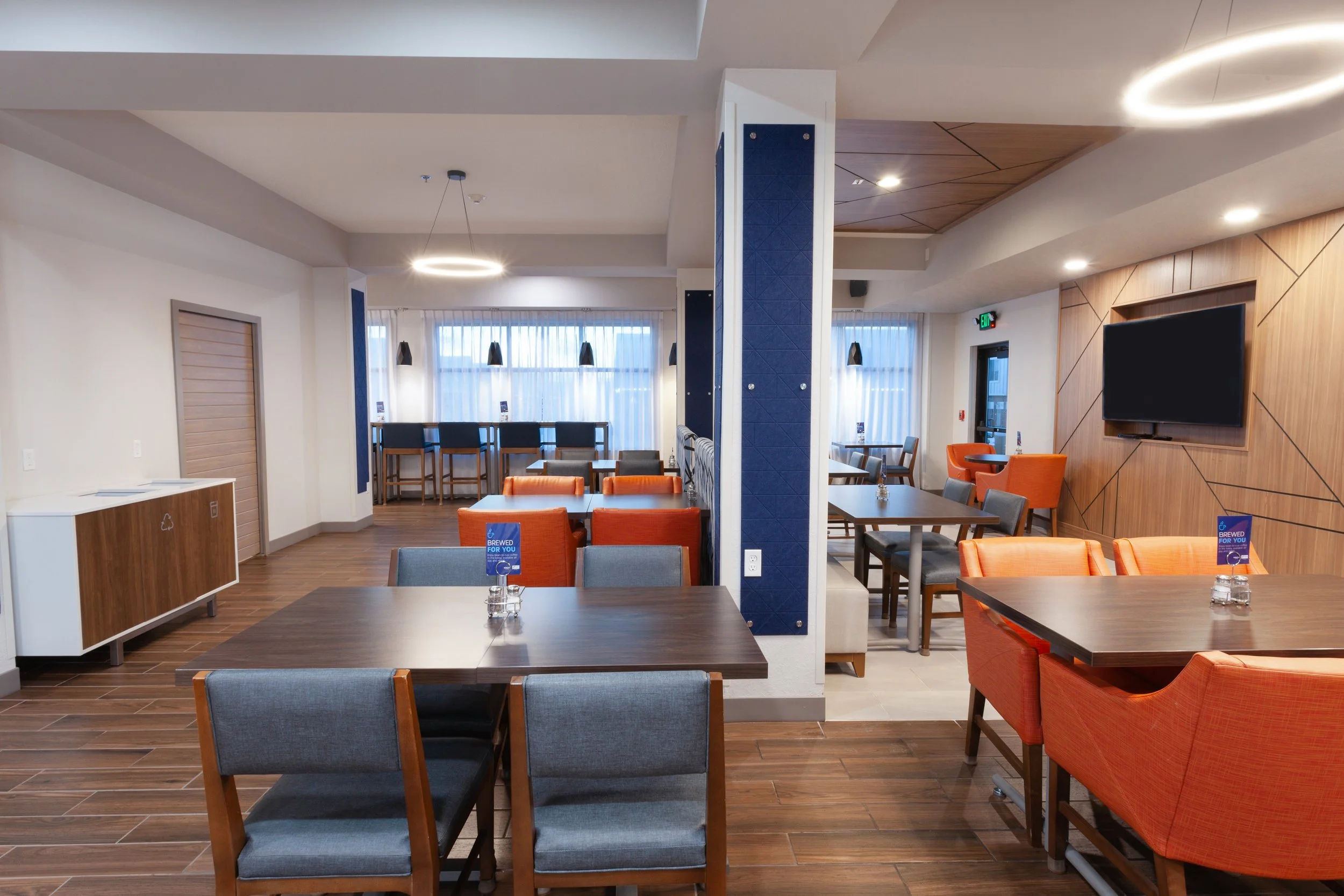 HolidayInnExpress-36.jpg