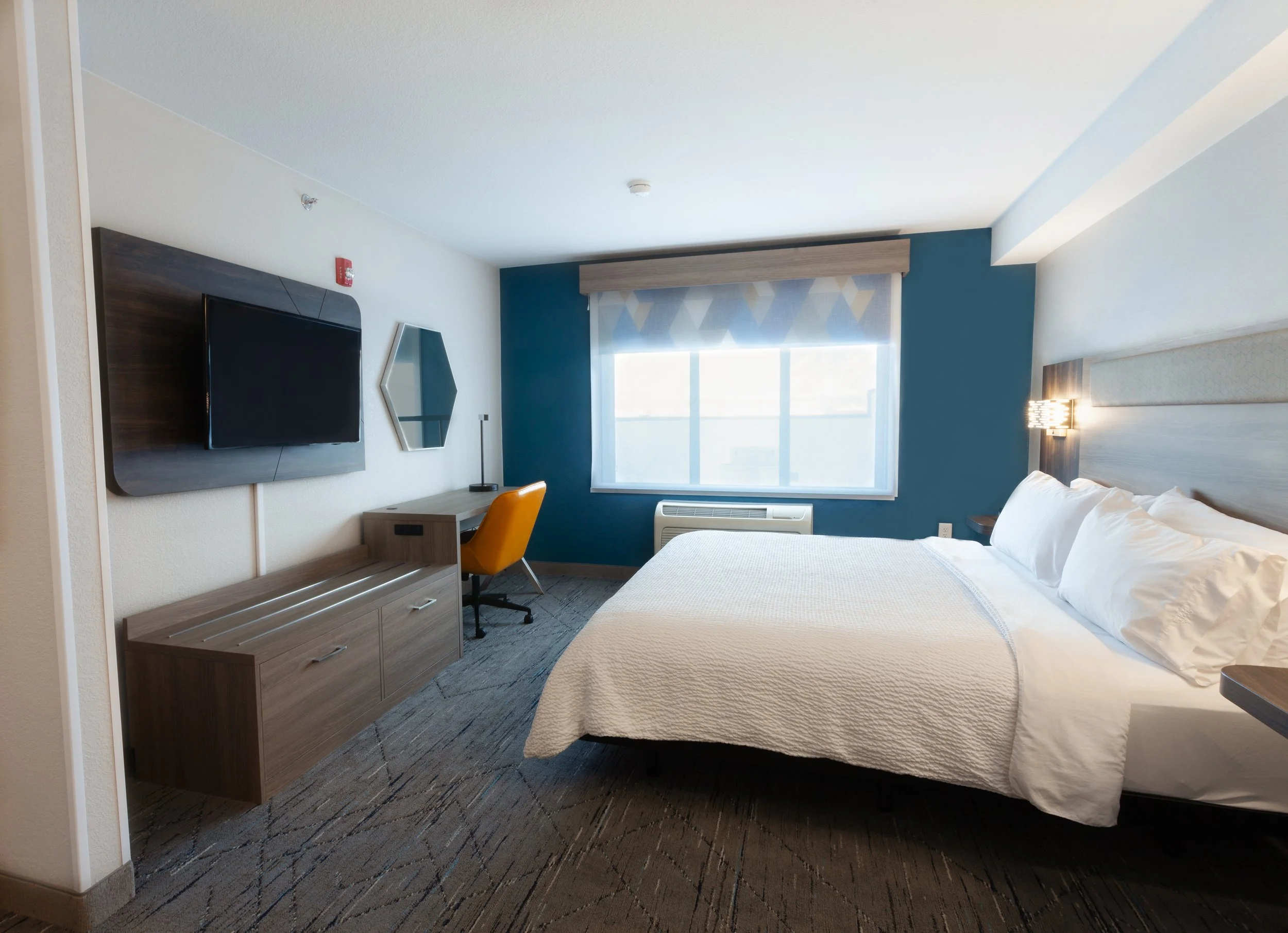 HolidayInnExpress-24.jpg