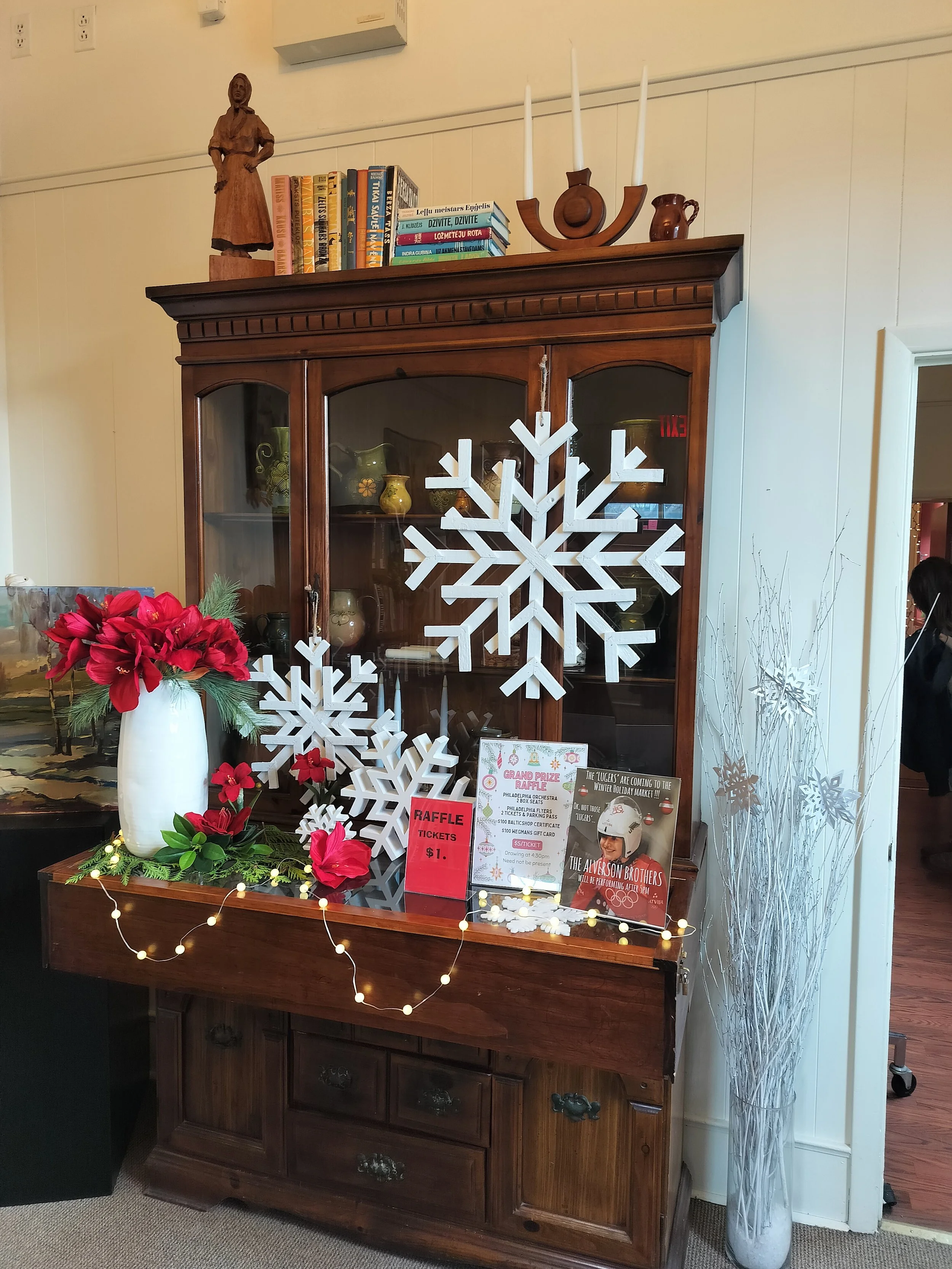 Winter Holiday Market - December 2025