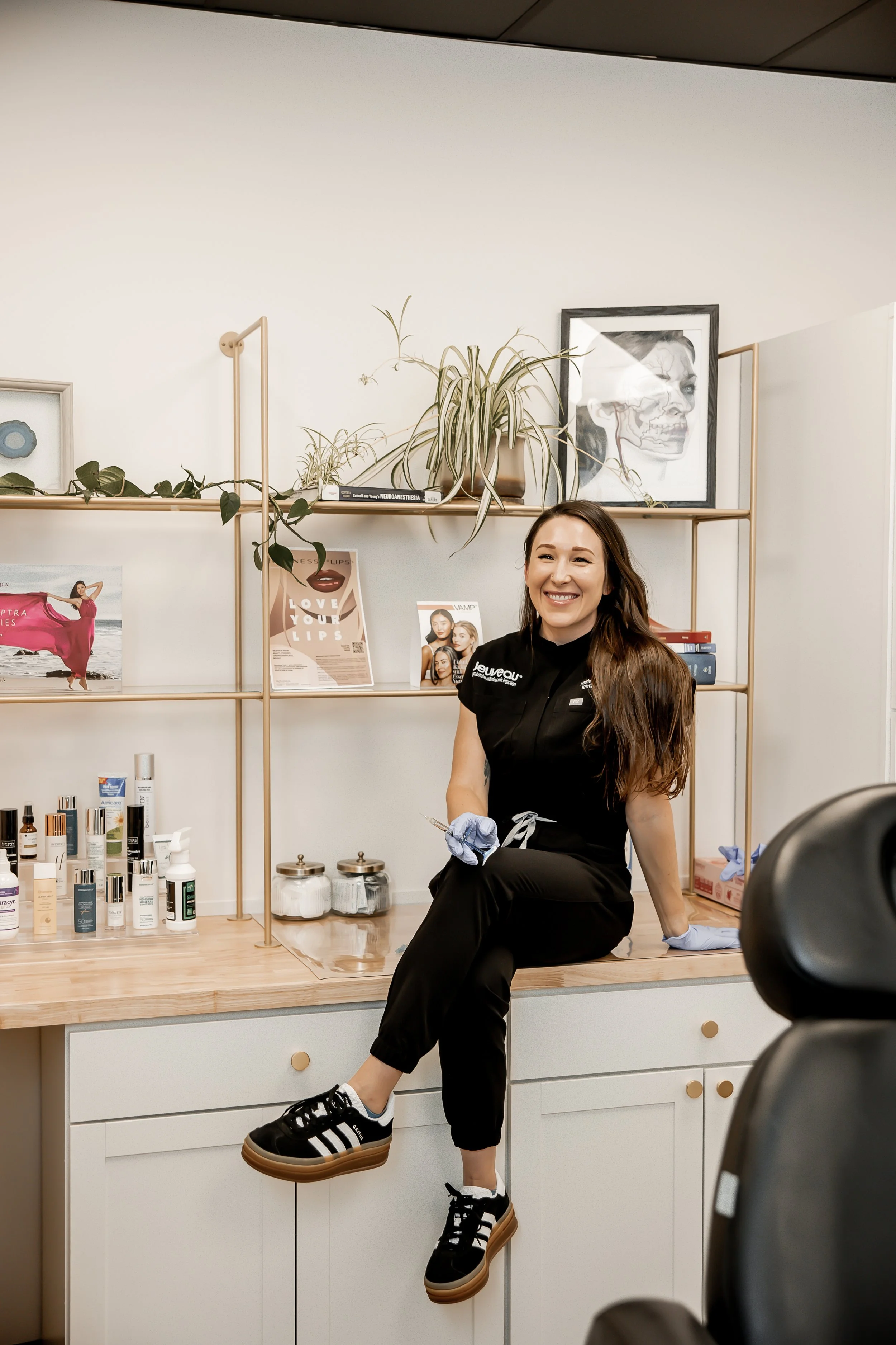 nurse injector at front desk med spa, botox injector kent island, botox injector annapolis, filler eastern shore, skincare kent island, filler annapolis 