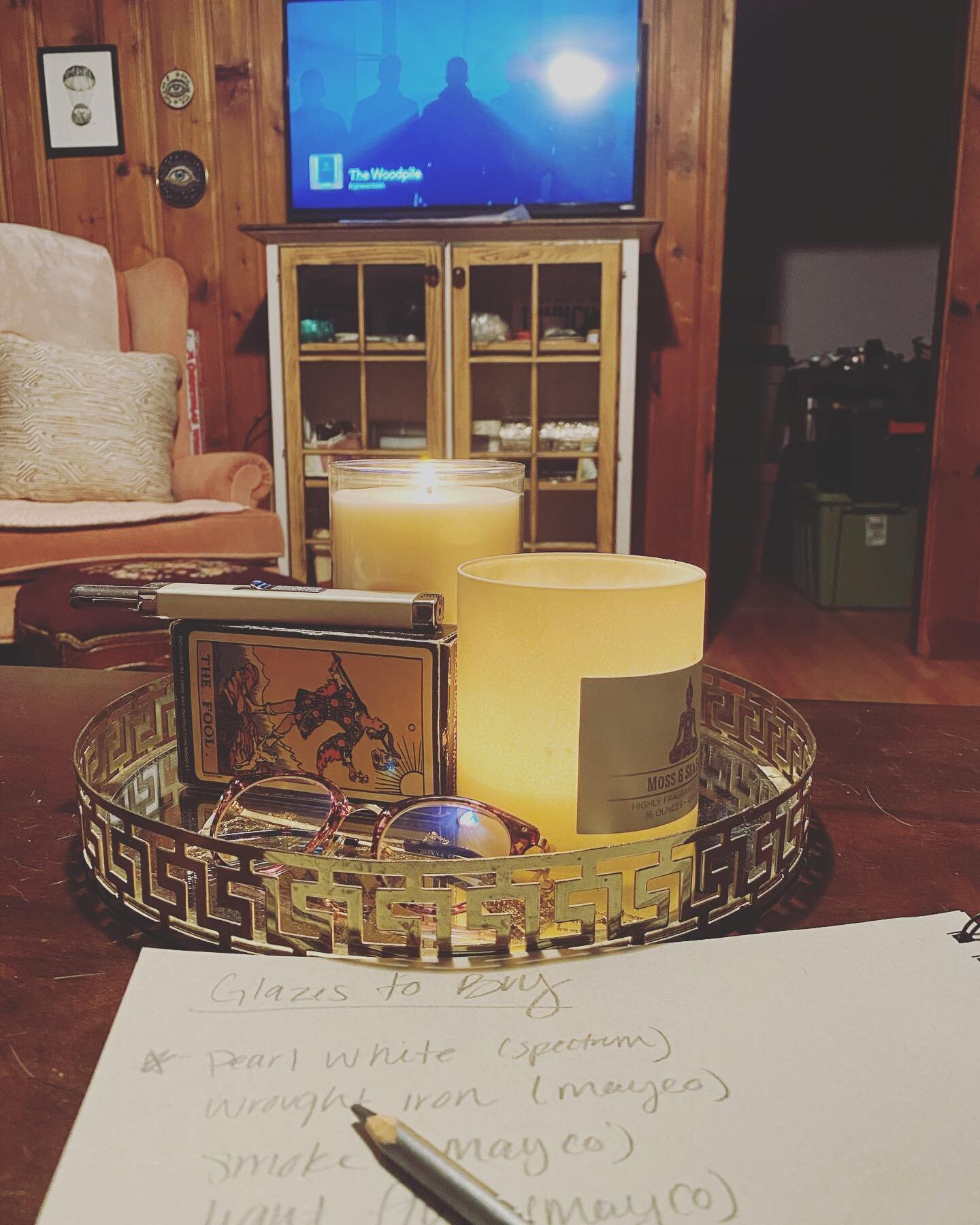 Lots of thinking and dreaming and planning going on even though there hasn&rsquo;t been any actual making happening. Slowly and steadily making headway. Constantly telling the doubts in my head to shut the fuck up cause good art takes time. Healing t