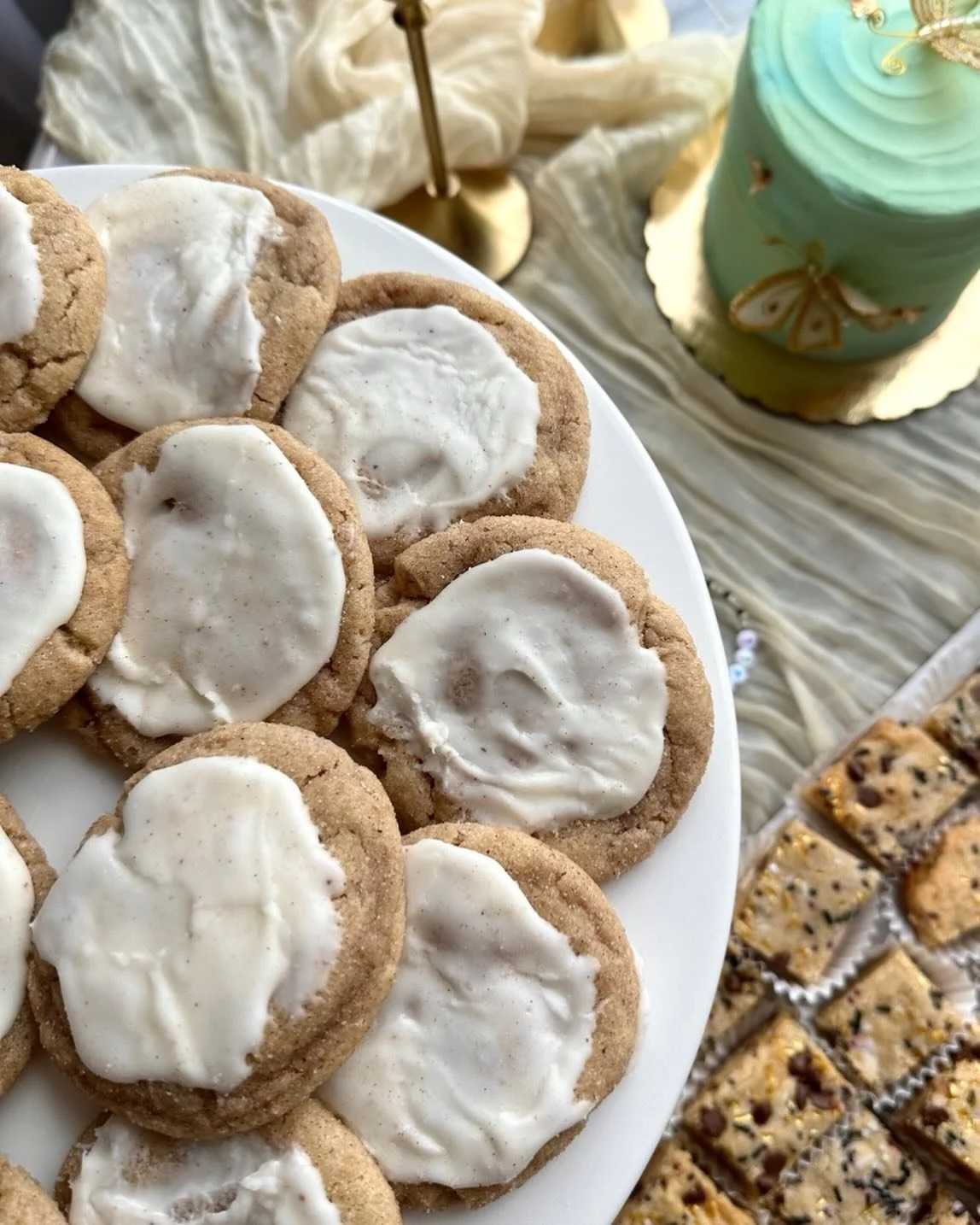 not to spill the tea or anything but these seem to be the people&rsquo;s choice this year 🫖😏 tswift&rsquo;s iced chai cookies 🫶 dm to order for pick up anytime next week!