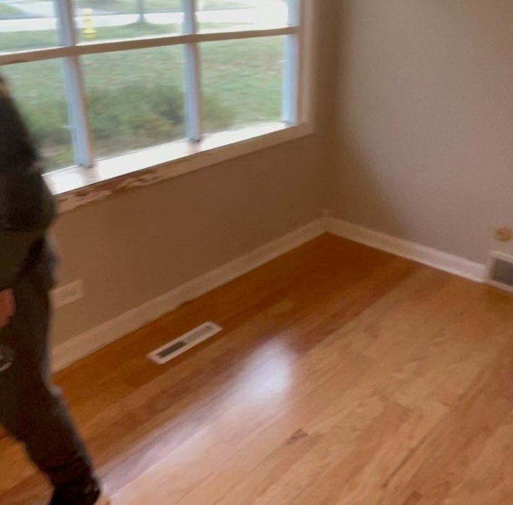 ⭐️⭐️⭐️⭐️⭐️ REMODELING GENERAL CONTRACTORS - Check out Before/Afters and a 5-star Review from a customer we just finished a complete kitchen remodel for in Wheaton, IL.

🛠️ Services included Demo, Structural (opening up load baring wall), Permitting,