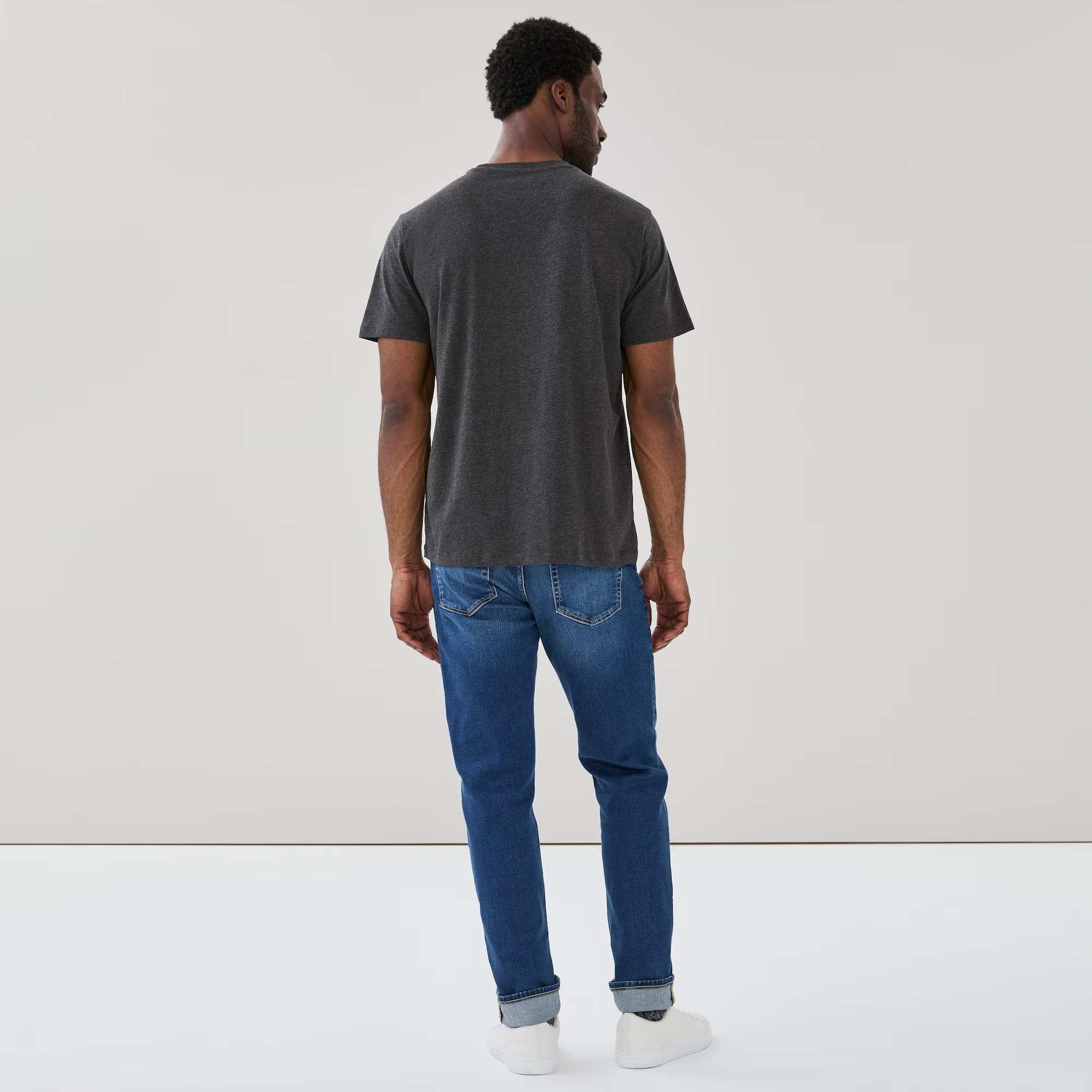f6mr073760_charcoal_melange_on_figure_left-facing_2000.png