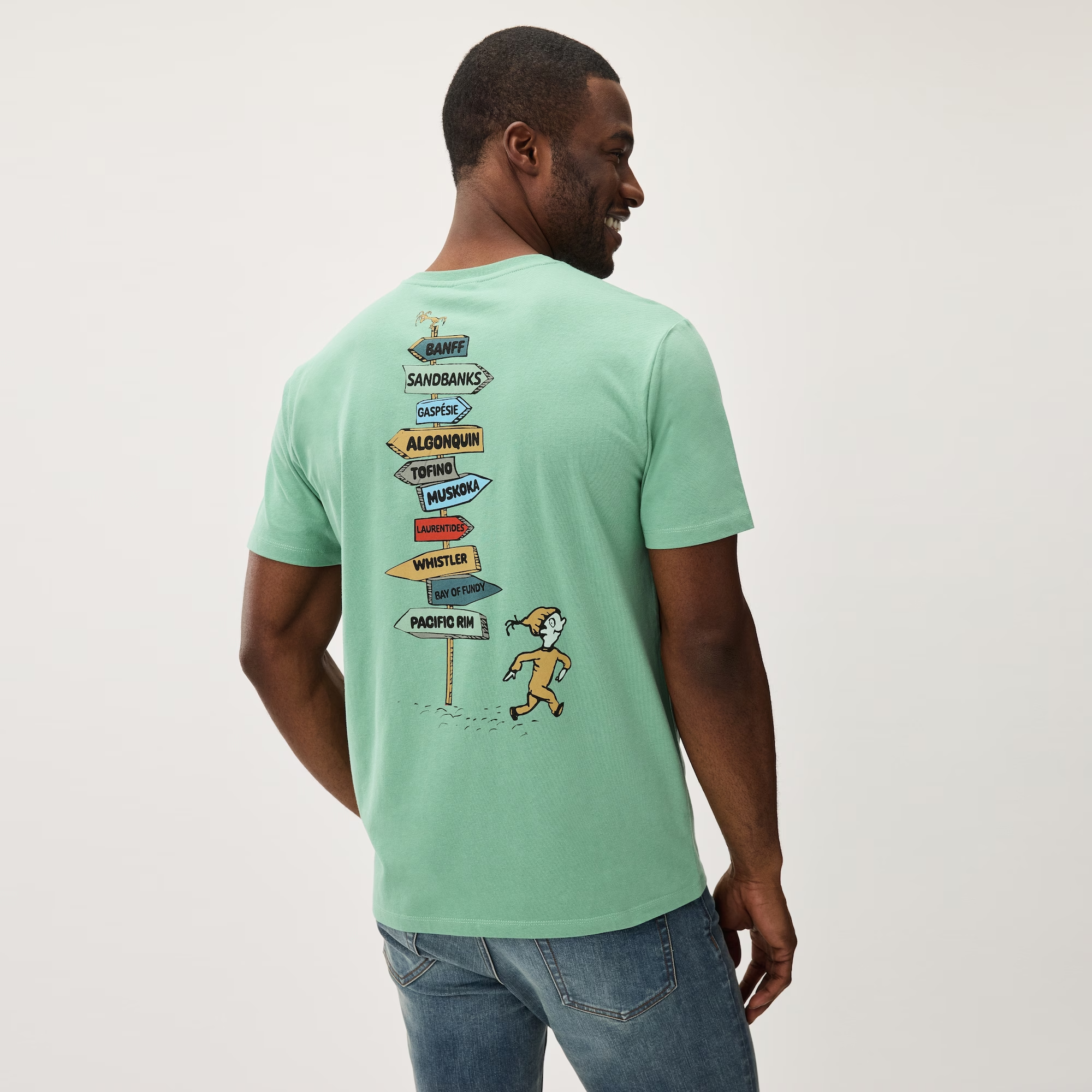 s6ur068055_green_on_figure_rear-facing_v1_2000.png
