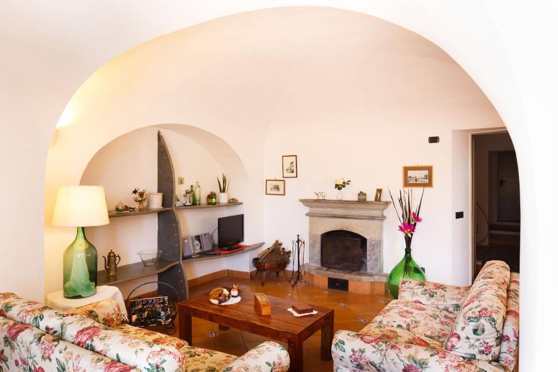 sorrento villa 17.jpg