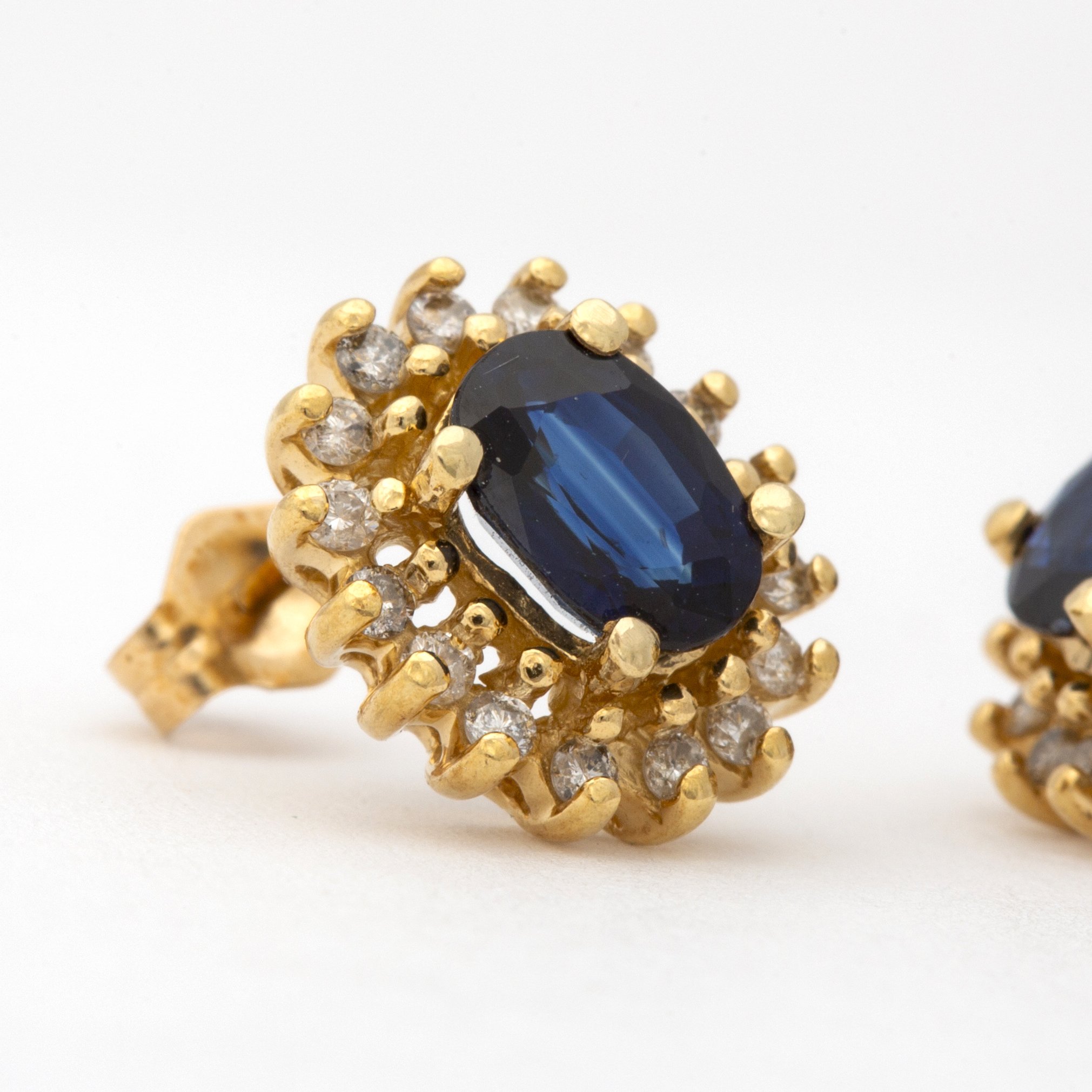 EARRINGS-4.jpg