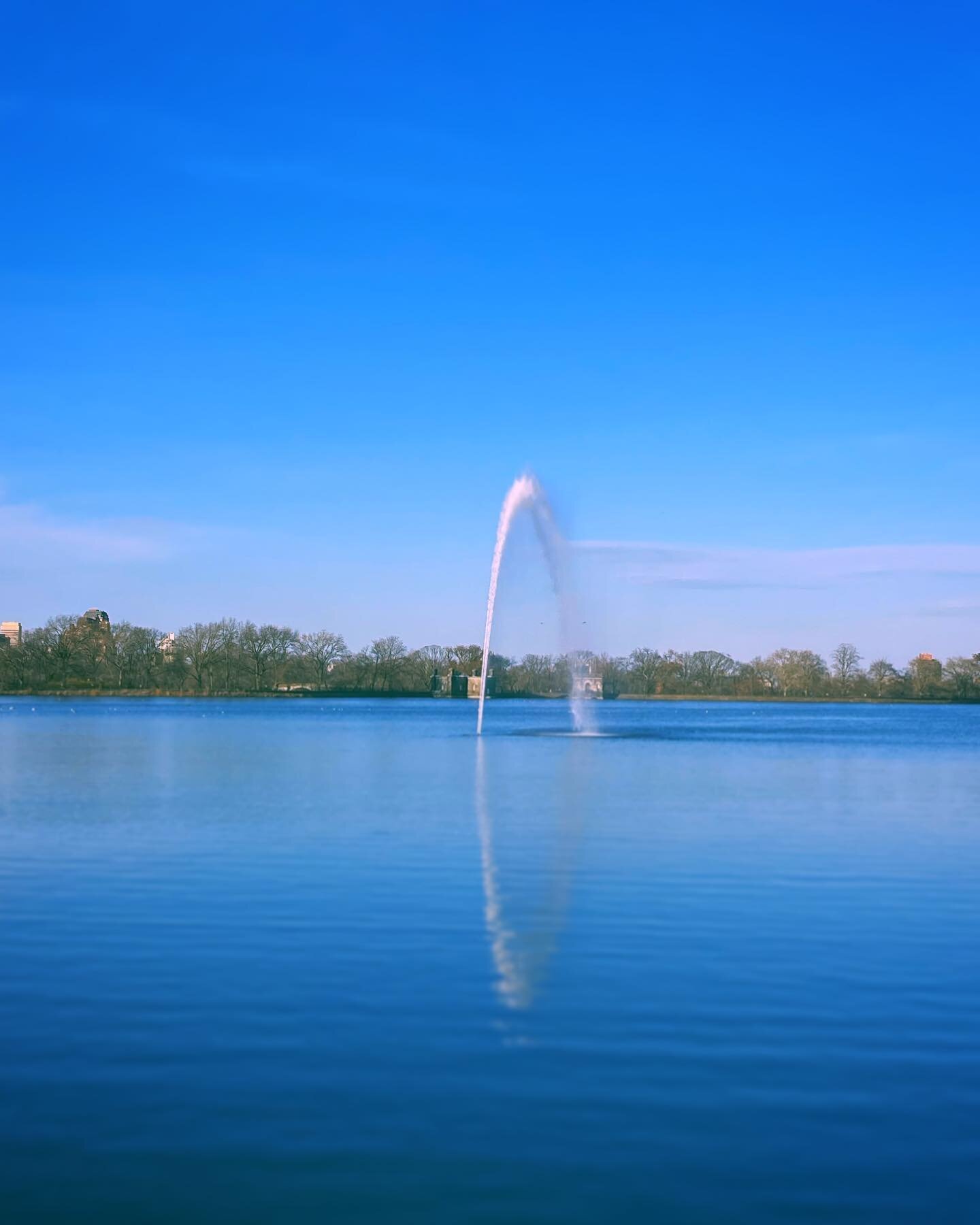The spout

📷 iPhone 11 - March 2023

#photography #lake #reservoir #fountain #water