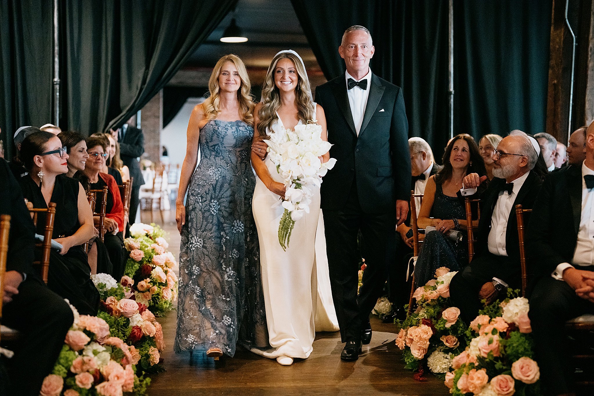 liberty warehouse brooklyn wedding-0019.jpg