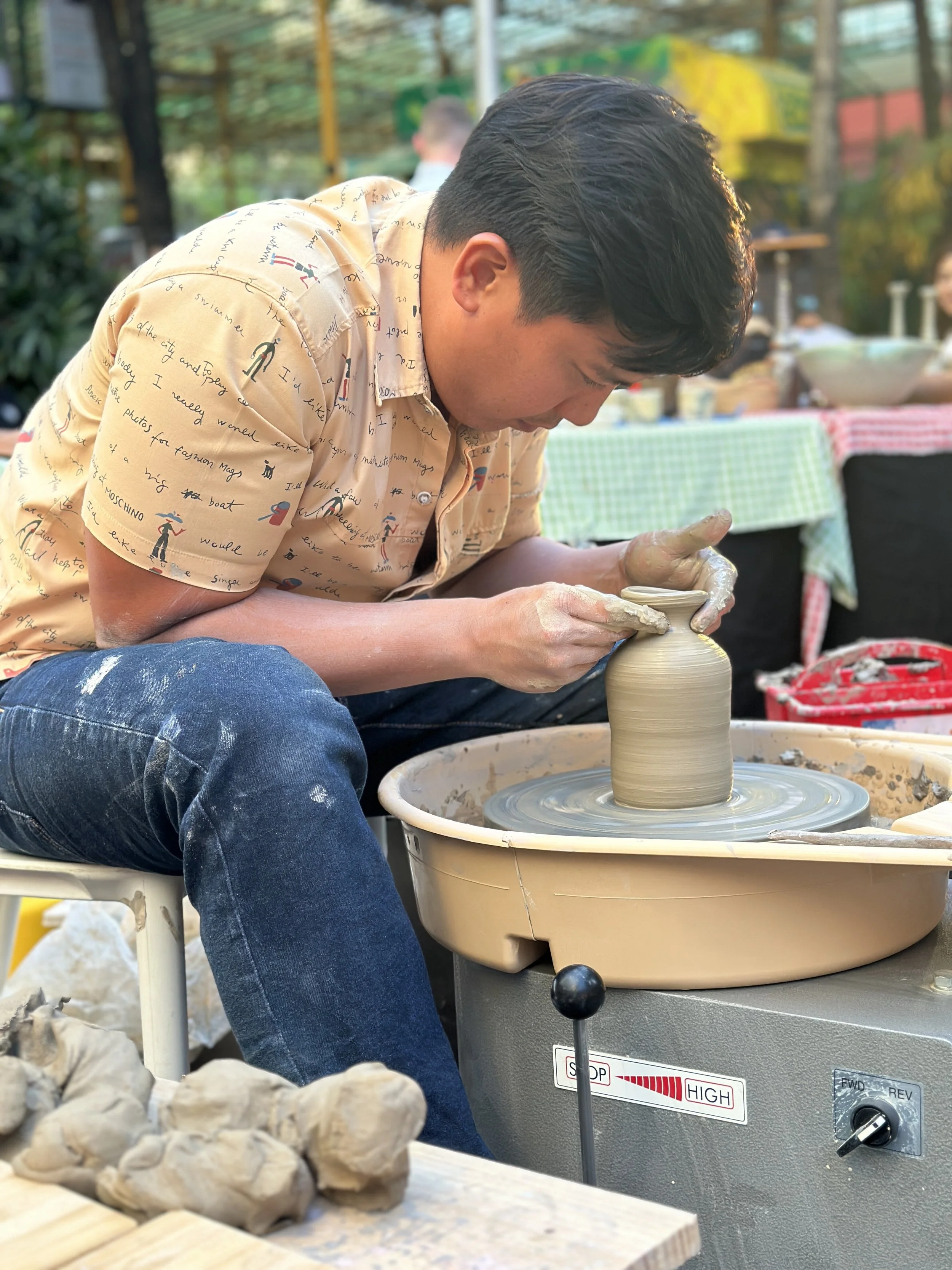 Jose Solon Perfecto pottery wheel live pottery demo