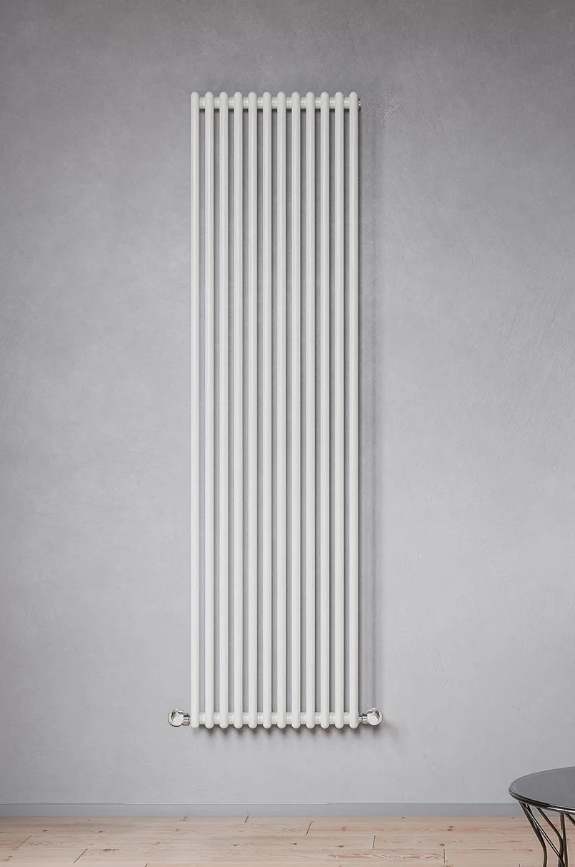 Messina διακοσμητικό καλοριφέρ κάθετης τοποθέτησης, διπλής σειράς φέτες, χρώματος λευκού.