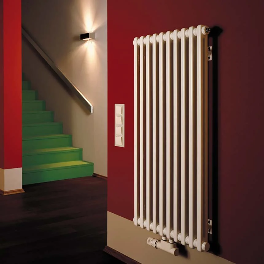 Delta Twin διακοσμητικό καλοριφέρ, κάθετης τοποθέτησης, χρώματος λευκό, ιδανικό για χολ