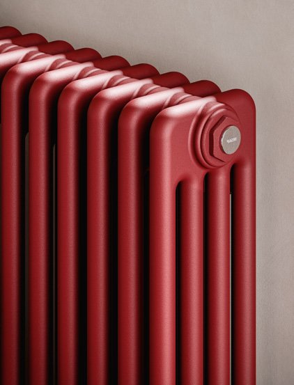 Tesi 4 διακοσμητικό καλοριφέρ, κάθετης τοποθέτησης, χρώματος κόκκινο, λεπτομέρεια σωλήνας