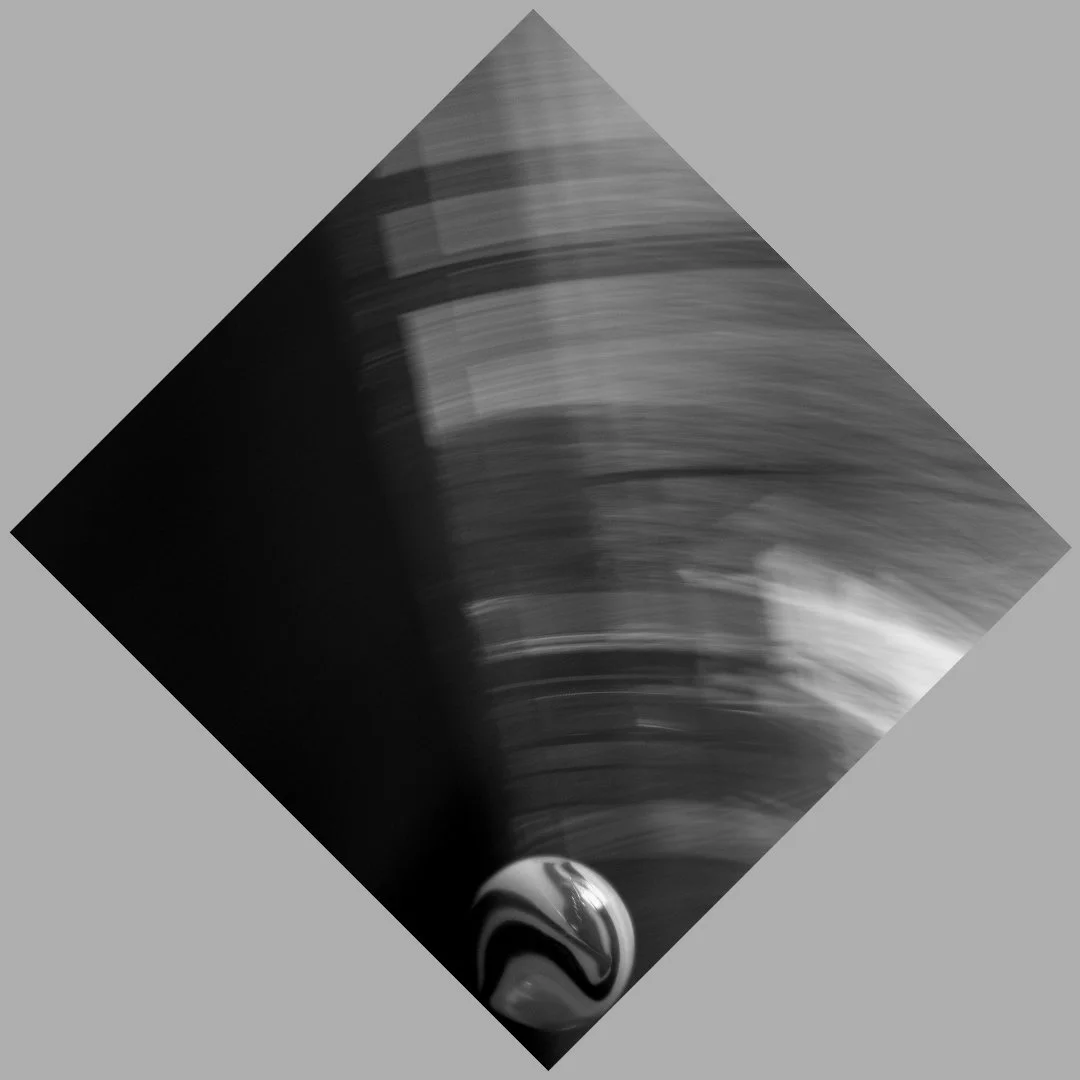 SS001-LJ Marbleous gravity.jpg