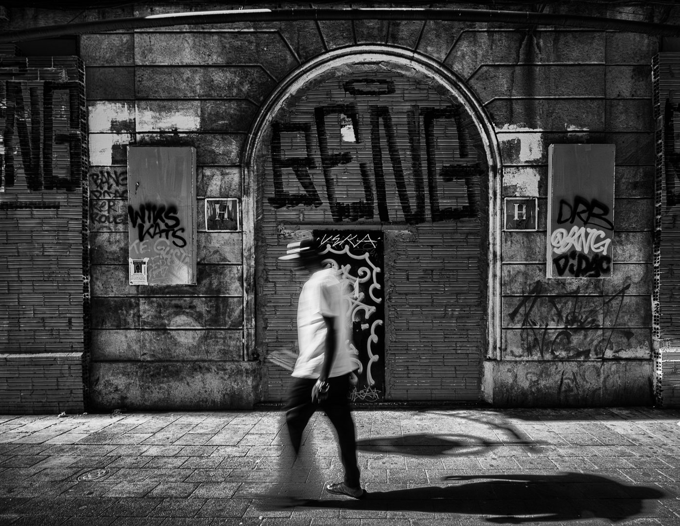 SS001-Walk on Beng.jpg