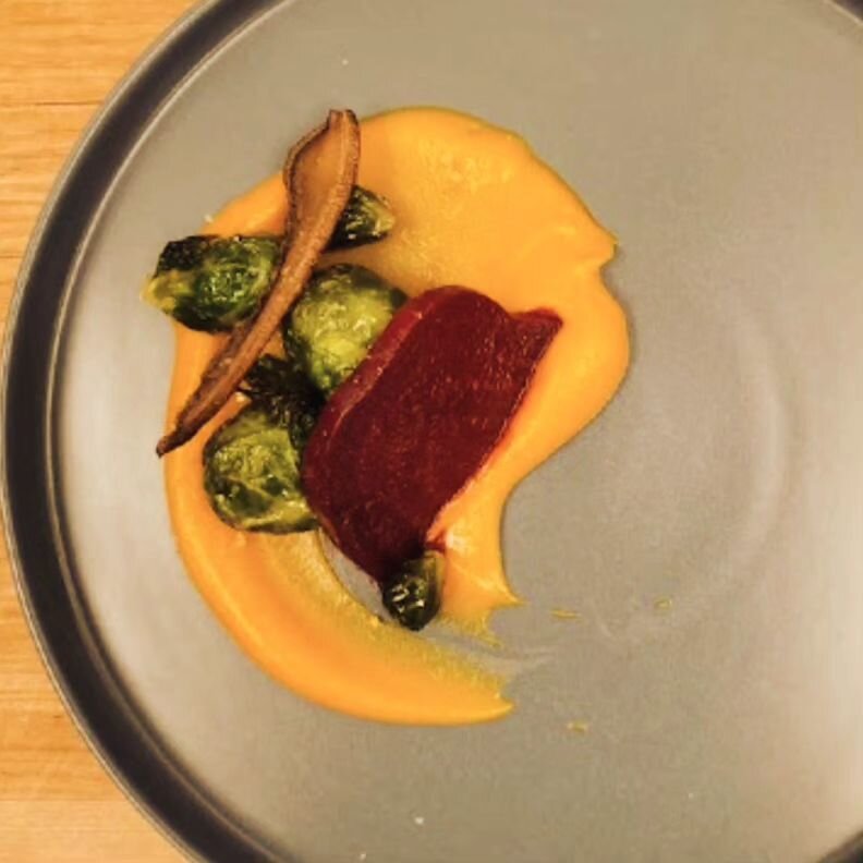 A simple dish.

#privatechef #inhomedining #organicingredients #winterfoods #localsupportinglocal #603eats #seacoastnh