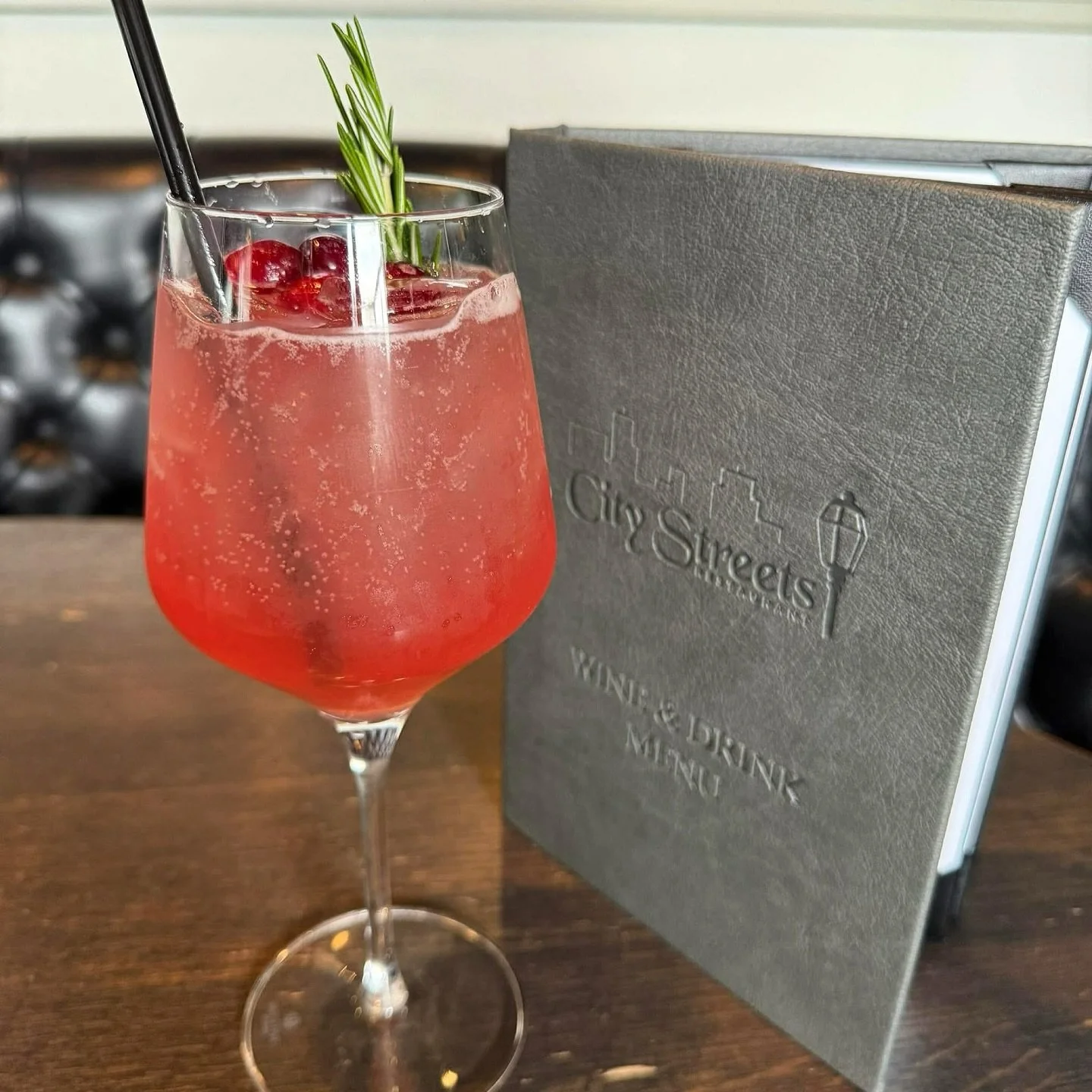 Your sign to stop by @citystreetsrest for a Limoncello Spritz - a bright blend of limoncello and pomegranate juice, topped with crisp LaMarca Prosecco. 🍾

Festive, refreshing, and guaranteed to brighten your celebrations (and your spirit). 🍸✨

📷 C