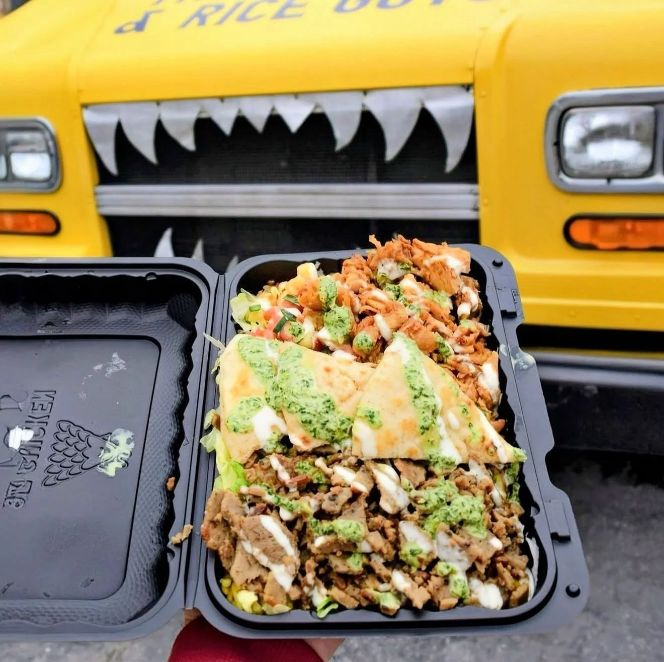 Halal comfort food, loaded up &amp; sauced right. 🤤 

@cnrguys are rolling into @mightysqrl today (2/13) starting at 12PM, serving up their fan-favorite chicken, gyro &amp; tofu bowls. 🍗🥙

Grab a bowl, kick back &amp; ease into the weekend. 😎

📷