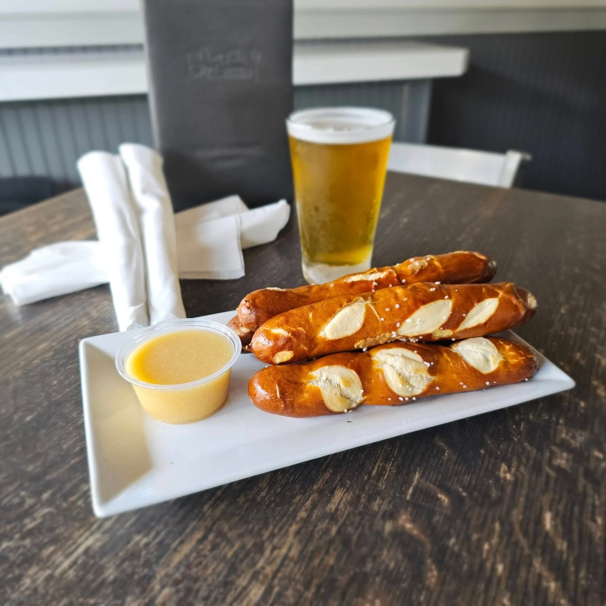 What&rsquo;s your go-to appetizer @citystreetsrest? 🤔🔥

Hint: No wrong answers 😏

📷 City Streets

#Waltham #WaverleyOaks