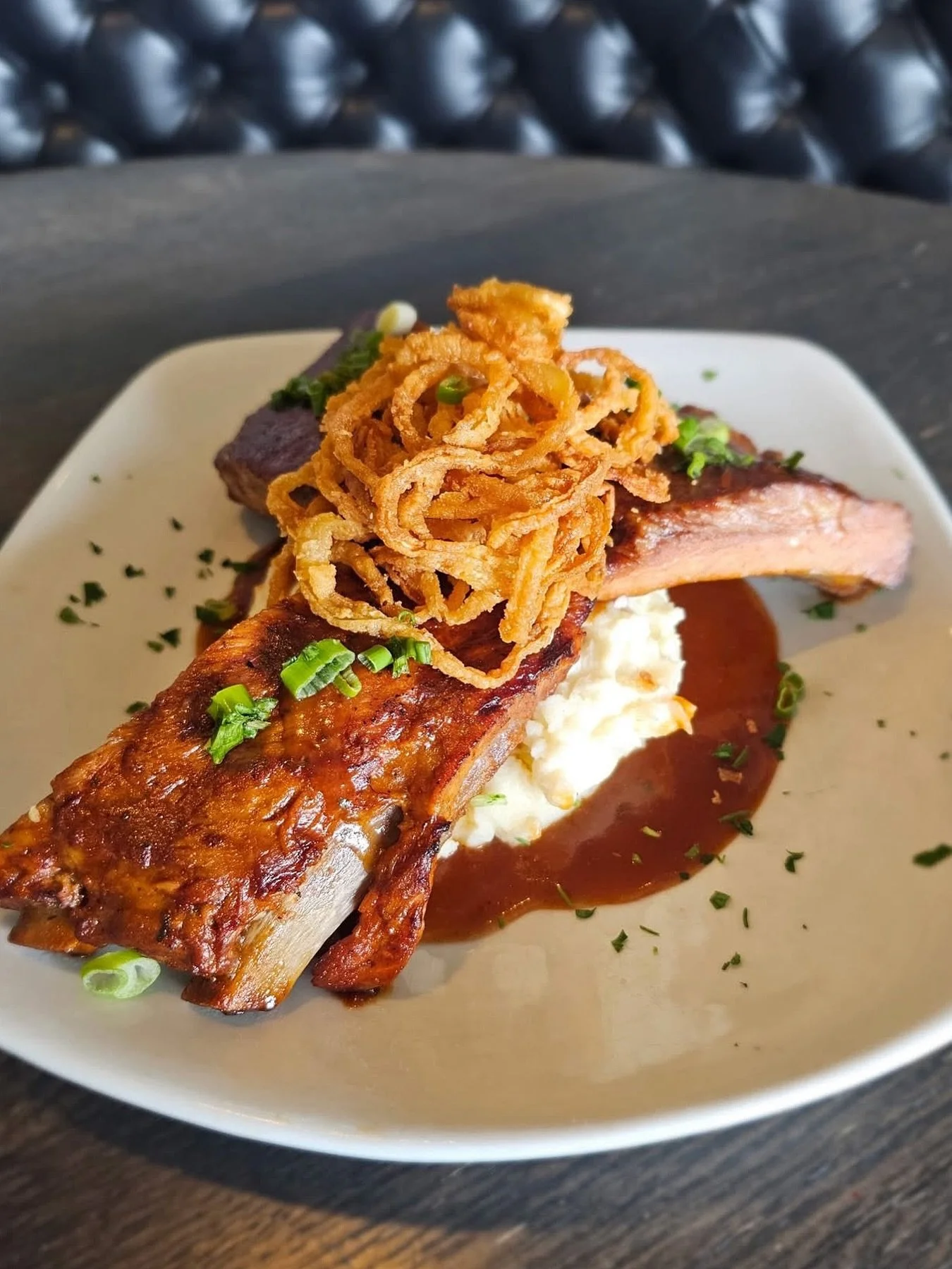New specials just dropped @citystreetsrest 🍽️

From crispy cod bites to fall-off-the-bone ribs. 🥩🐟 Comfort food done right. 🤤🙌

📷  City Streets

#Waltham #WaverleyOaks