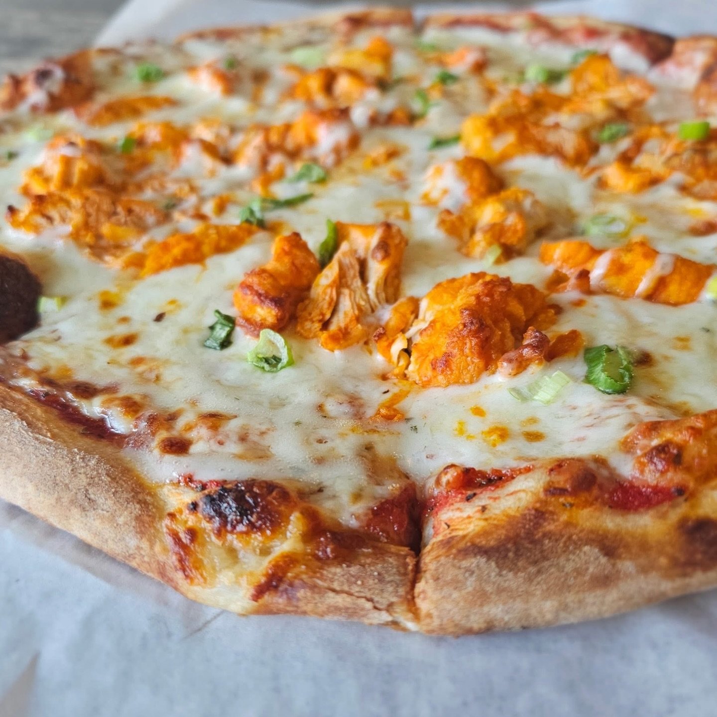 You made it to Friday. You earned this. 🍕

Hand-stretched pizzas, new recipes &amp; fresh favorites.

📷 @citystreetsrest