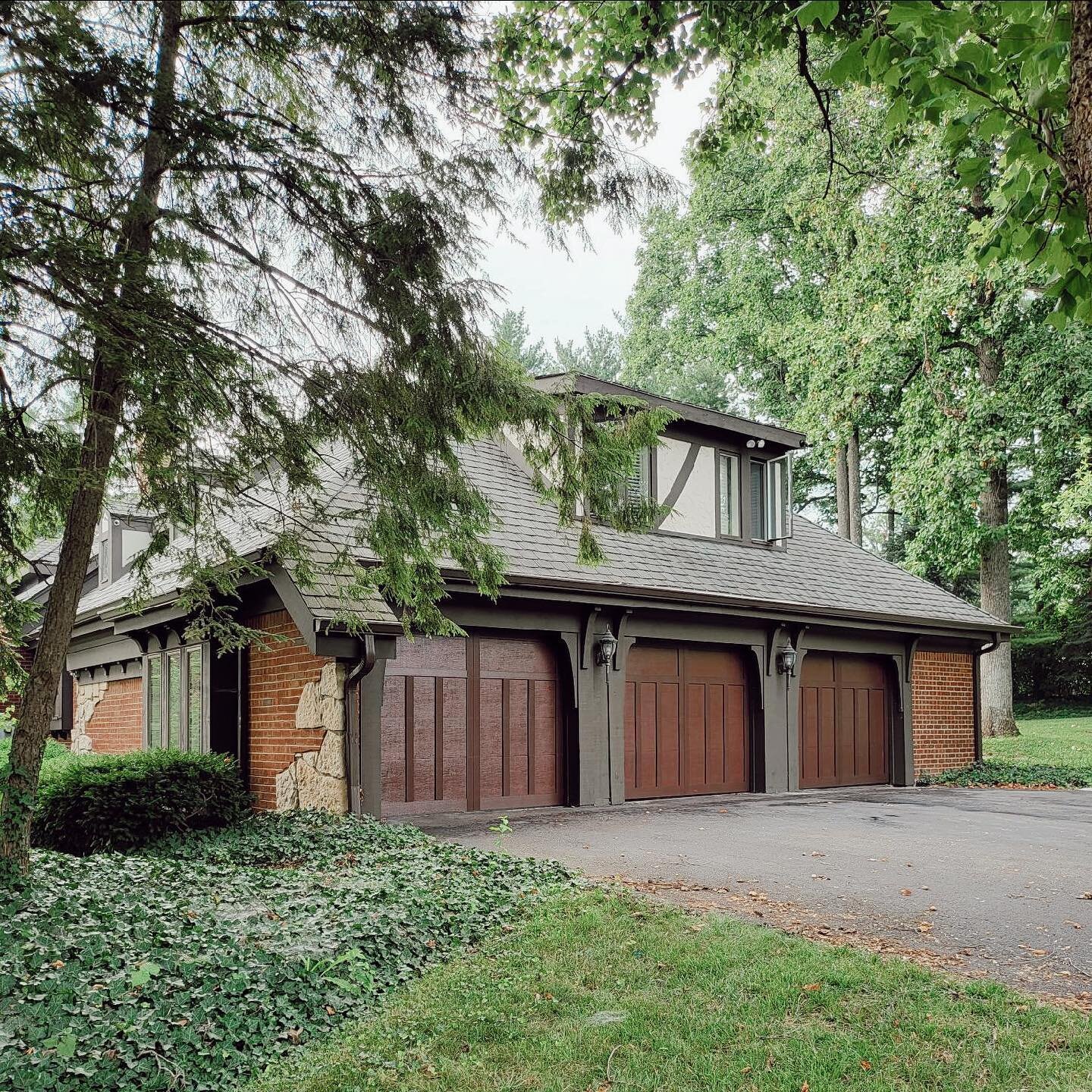 Upgraded doors on this gorgeous brick ranch tucked away in one of the most beautiful neighborhoods in Middletown!