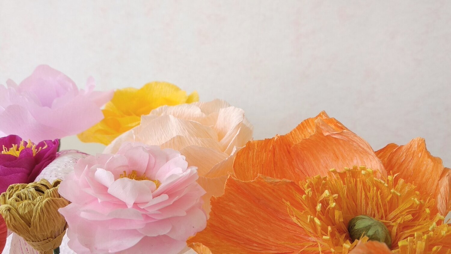 Siguiendo la pista de las flores de papel crepé - 1 — Nikua | Artesanía floral en papel y tela Siguiendo la pista de las flores de papel crepé - 1 — Nikua | Artesanía floral en papel y tela