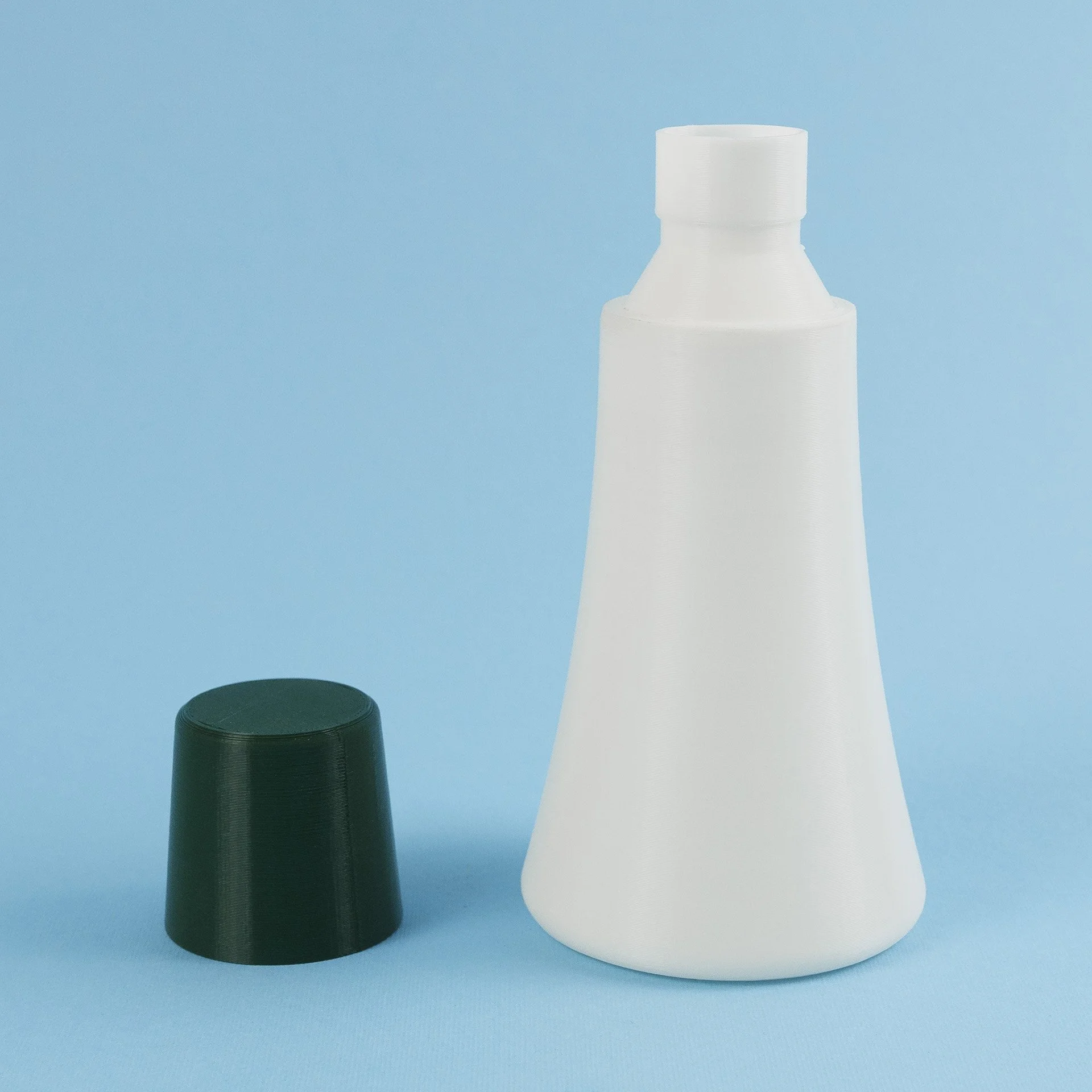 3D printed bottle with cover 