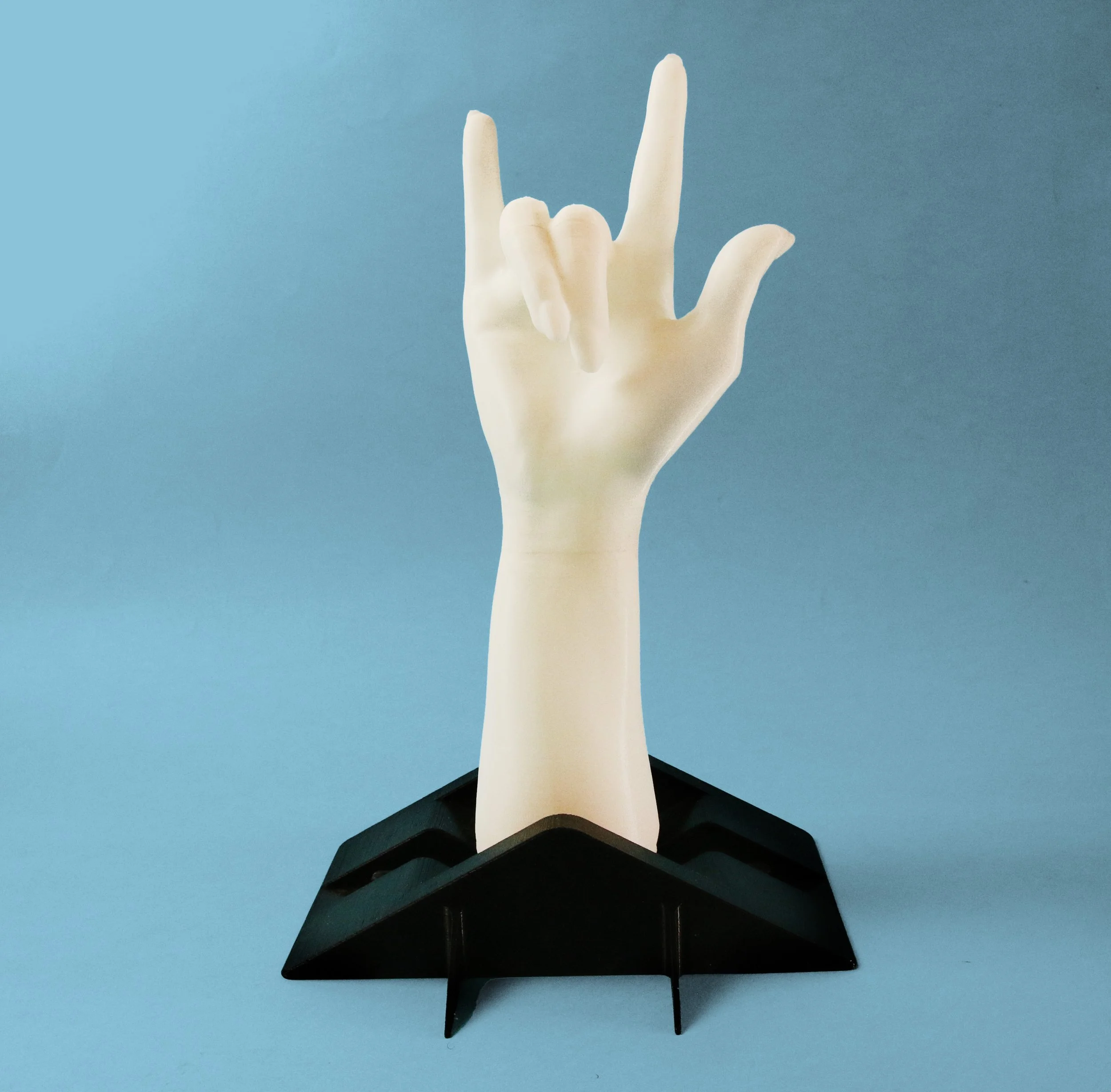 3D printed movable hand with stand 